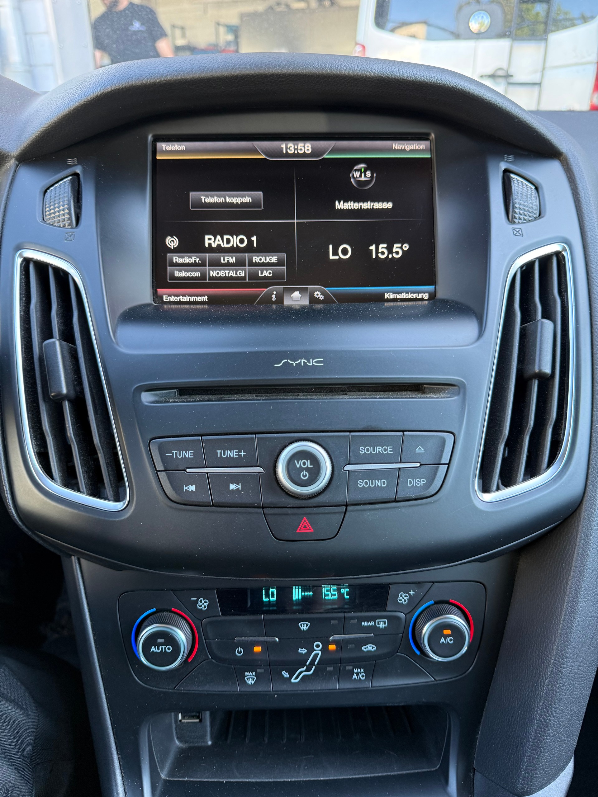 FORD Focus 1.5 SCTi Business-image-11