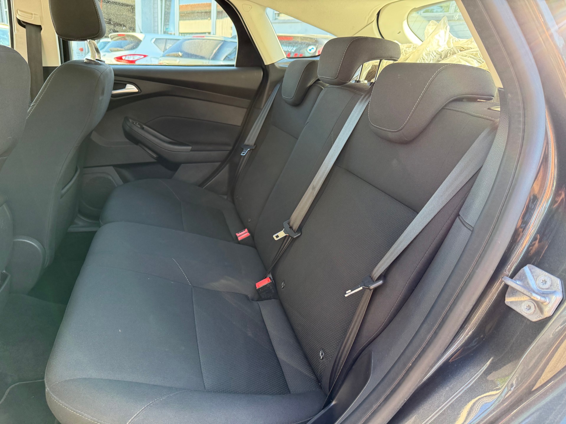 FORD Focus 1.5 SCTi Business-image-9