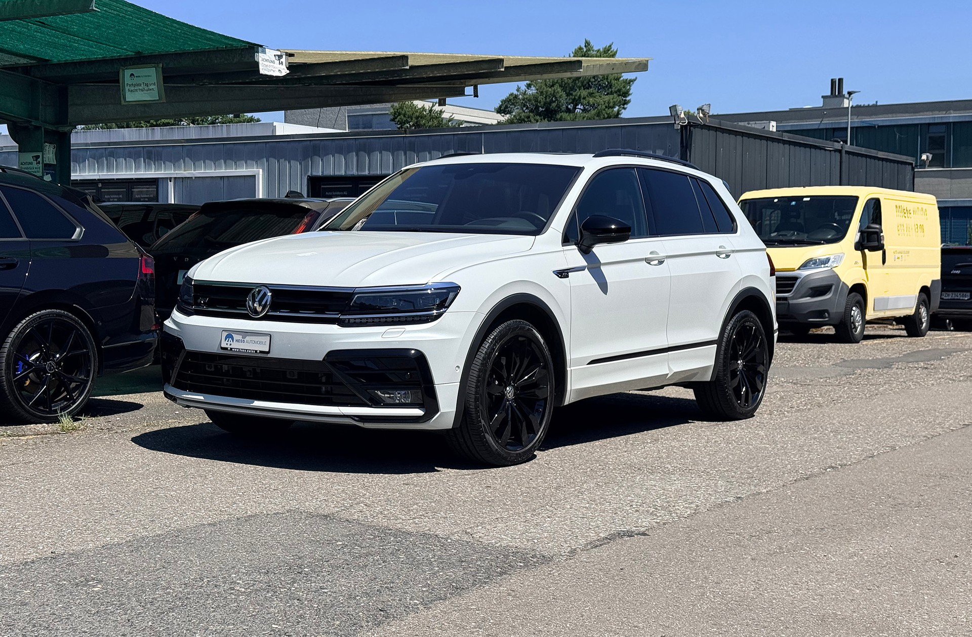 VW Tiguan 2.0TSI R-Line 4Motion DSG-image-11