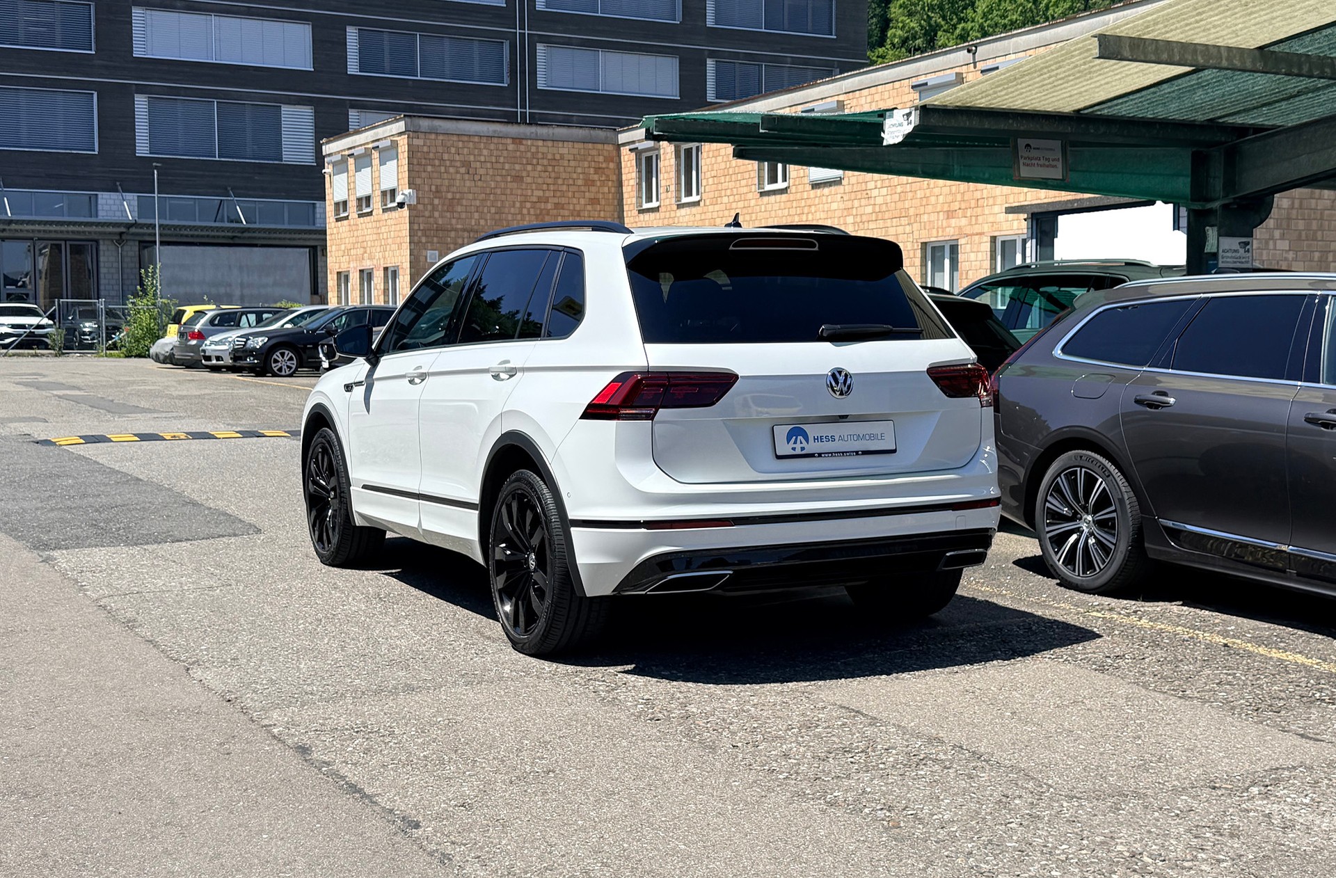 VW Tiguan 2.0TSI R-Line 4Motion DSG-image-14