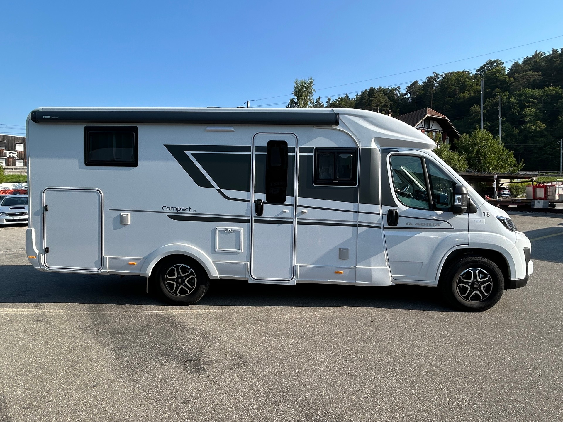 ADRIA Compact DL-showroom-element-1