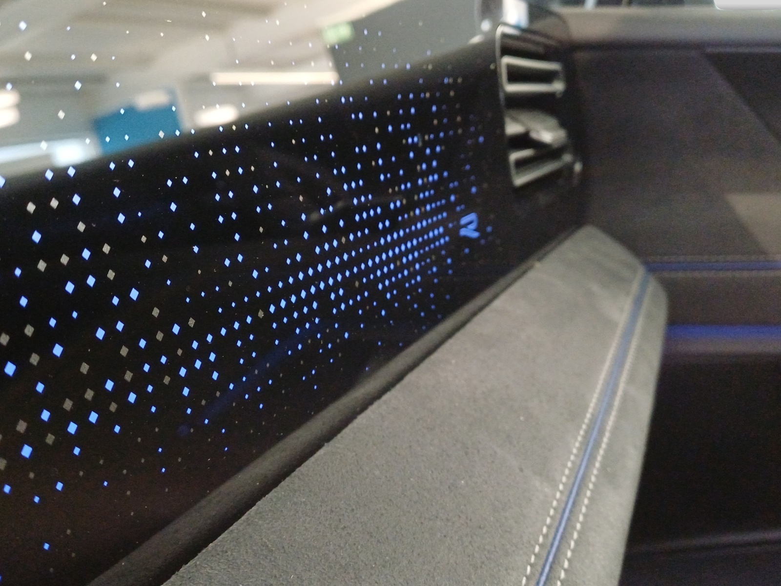 VW Tiguan 2.0 TSI DSG R-Line 4Motion-image-14