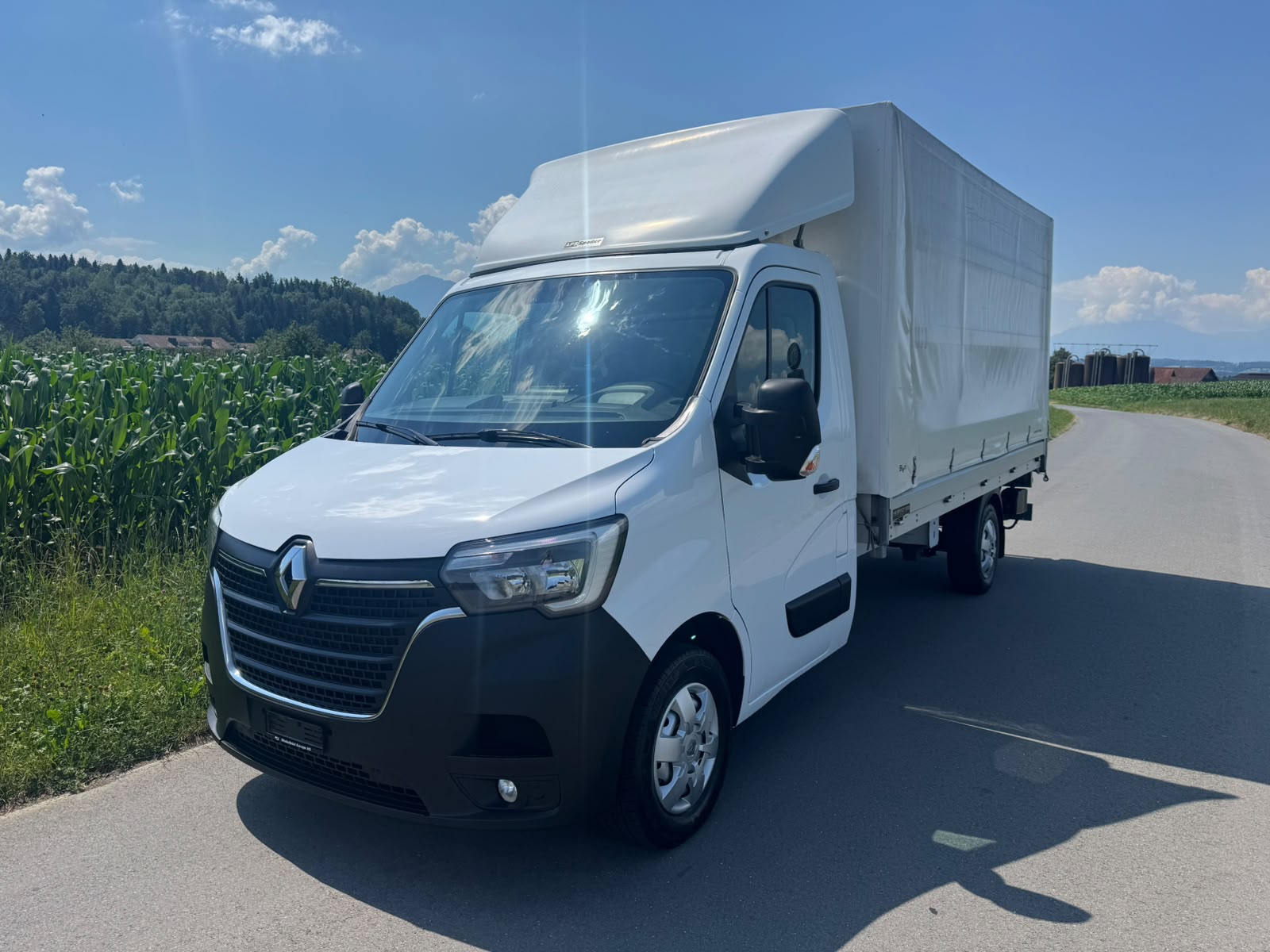 RENAULT Crafter 35 2.0 TDI L3 A mit Hebebühne und Anhängerkupplung-image-0