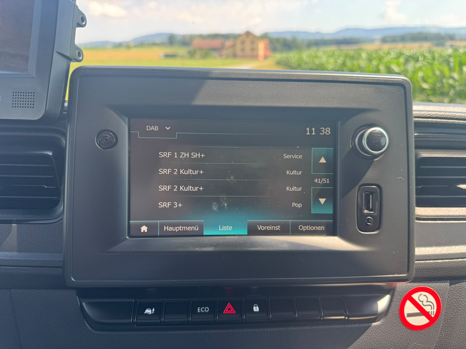 RENAULT Crafter 35 2.0 TDI L3 A mit Hebebühne und Anhängerkupplung-image-10