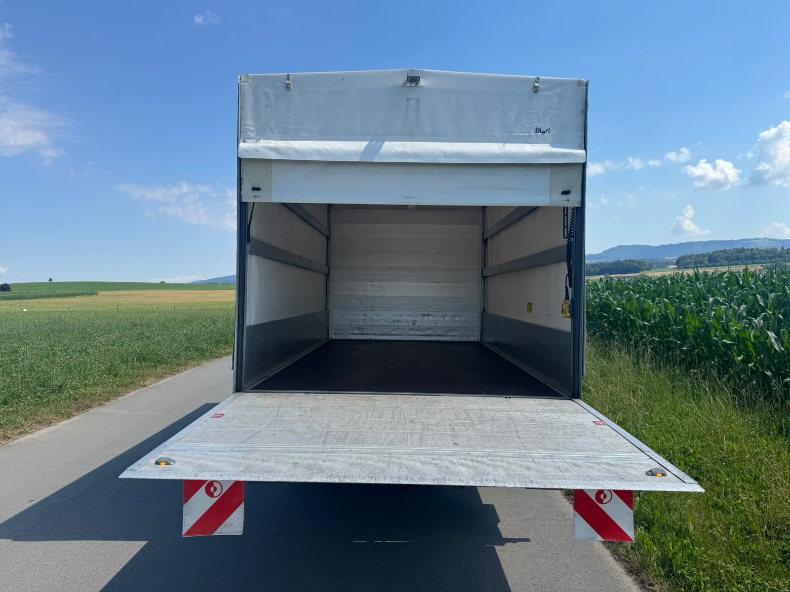 RENAULT Crafter 35 2.0 TDI L3 A mit Hebebühne und Anhängerkupplung-image-5