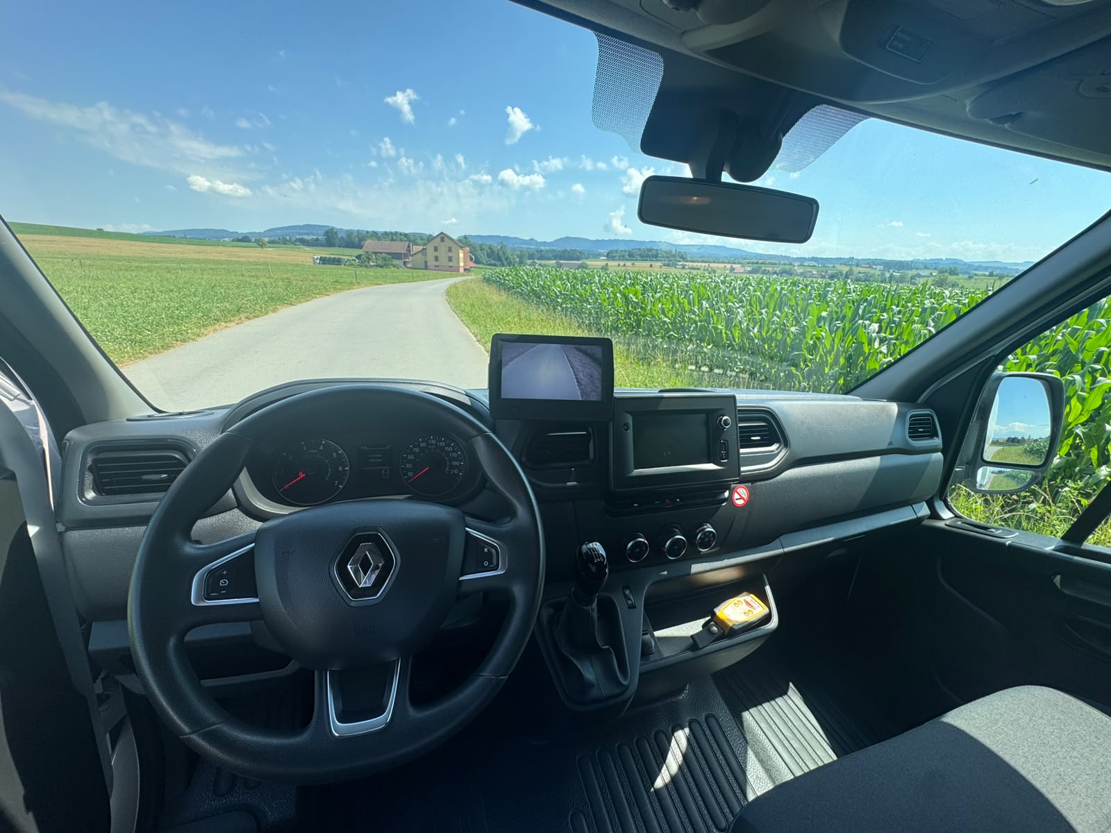 RENAULT Crafter 35 2.0 TDI L3 A mit Hebebühne und Anhängerkupplung-image-8