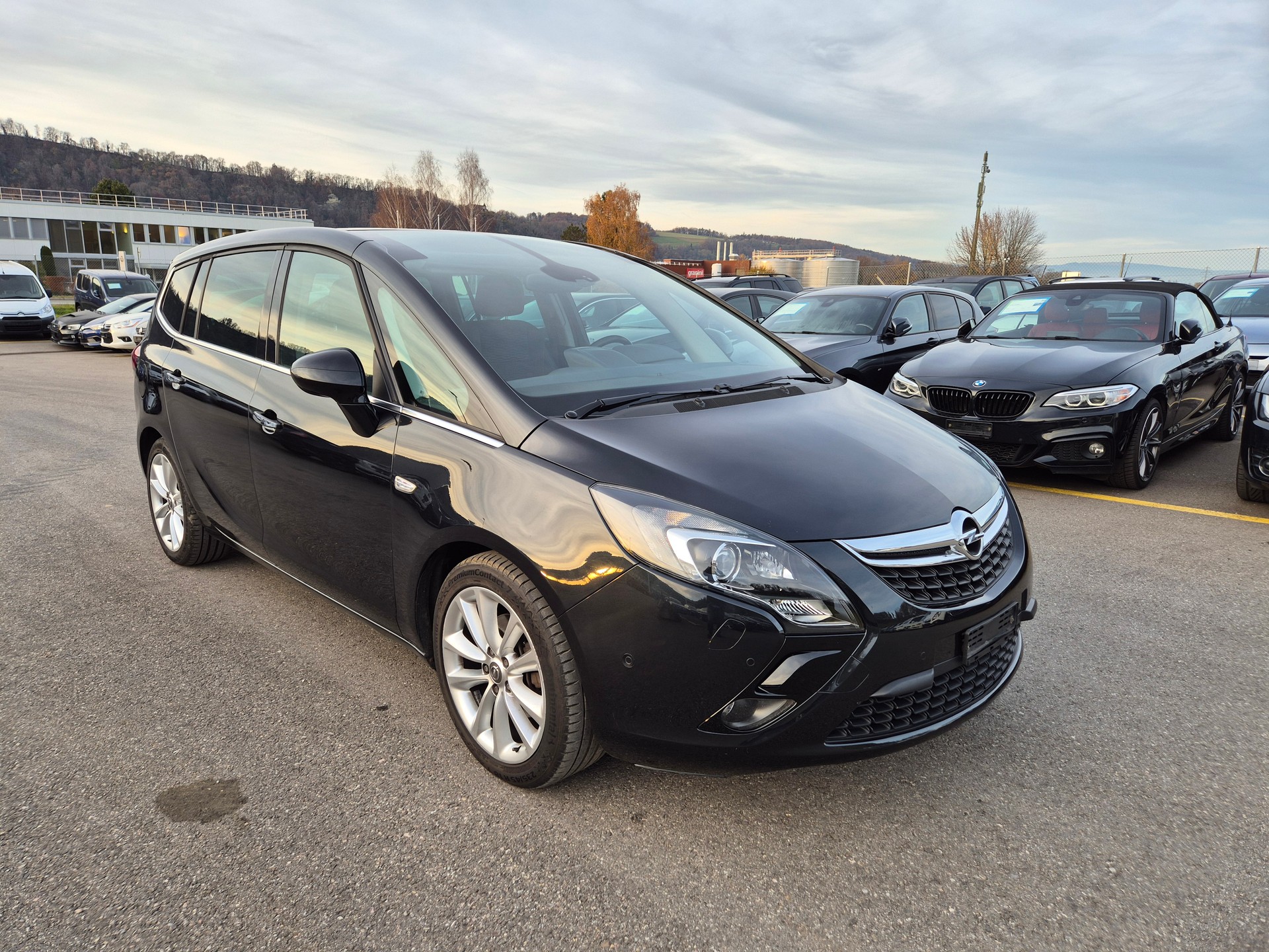 OPEL Zafira Tourer 1.4i 16V Cosmo-image-4