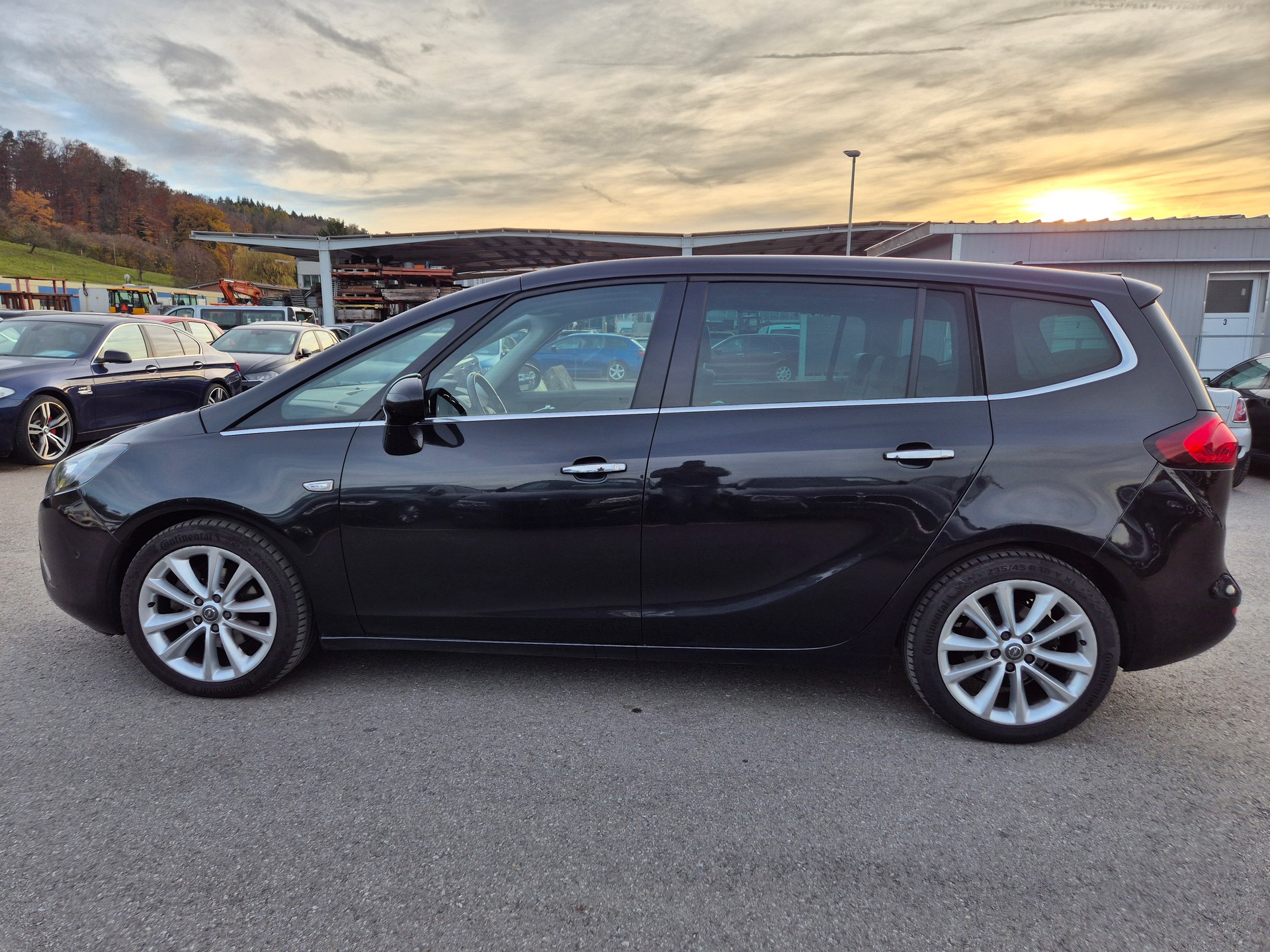 OPEL Zafira Tourer 1.4i 16V Cosmo-image-0