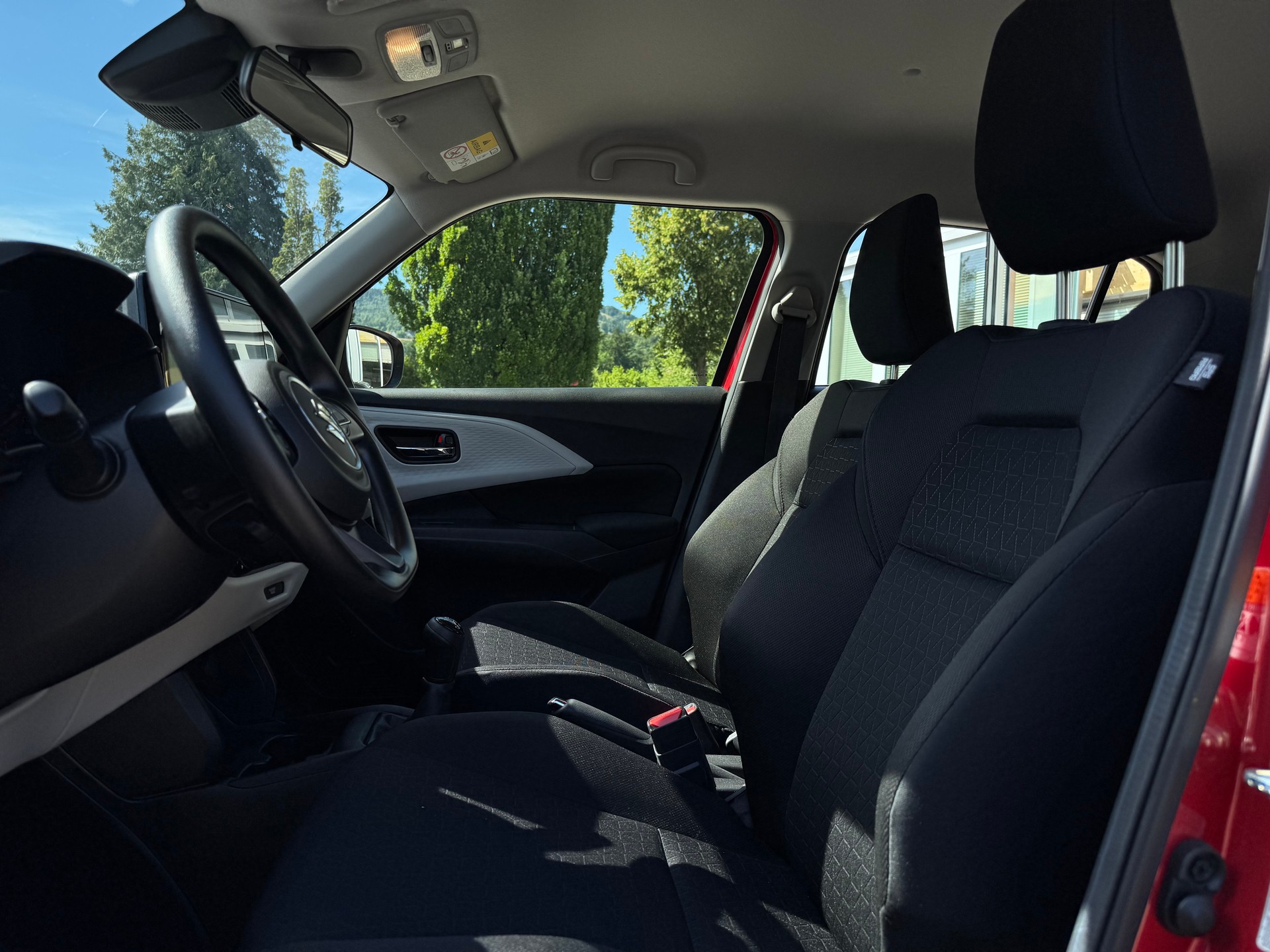 SUZUKI Swift 1.2 Compact Top Hybrid 4x4-image-9