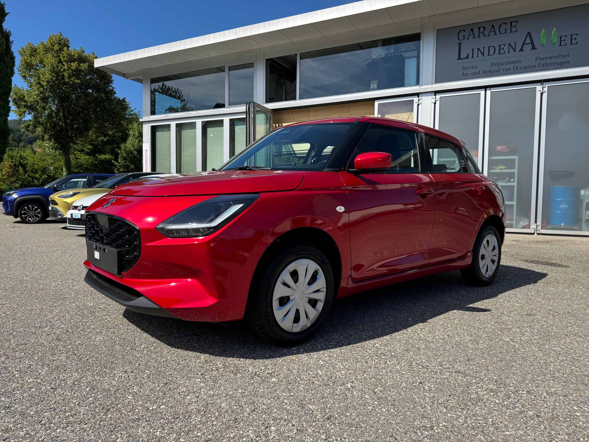 SUZUKI Swift 1.2 Compact Top Hybrid 4x4-image-3