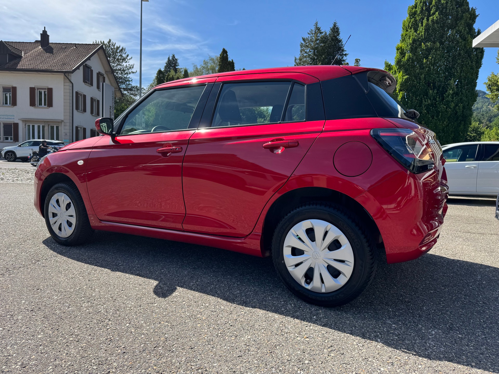 SUZUKI Swift 1.2 Compact Top Hybrid 4x4-image-6