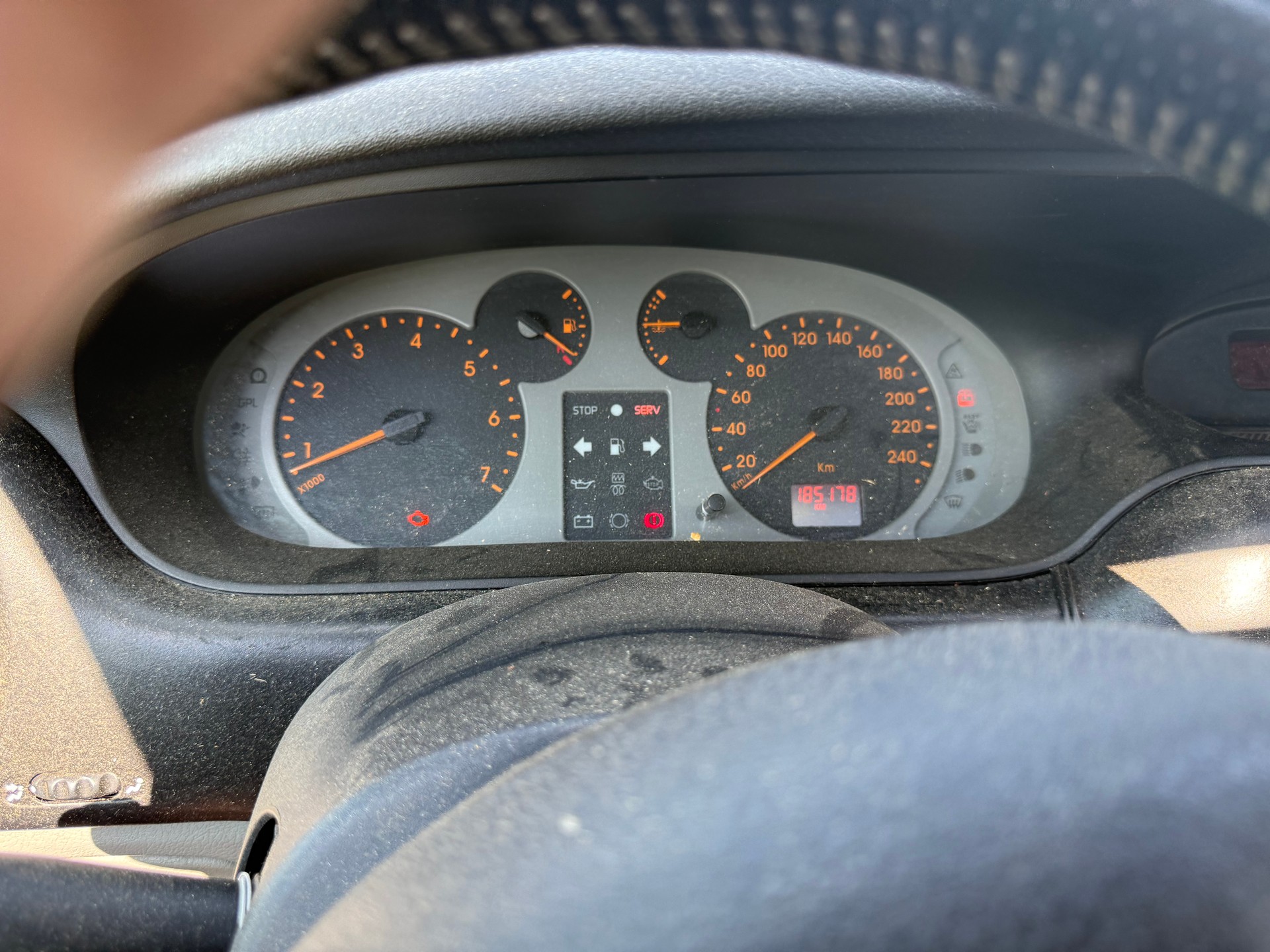 RENAULT Scénic 2.0 16V RX4 Sportway-image-11