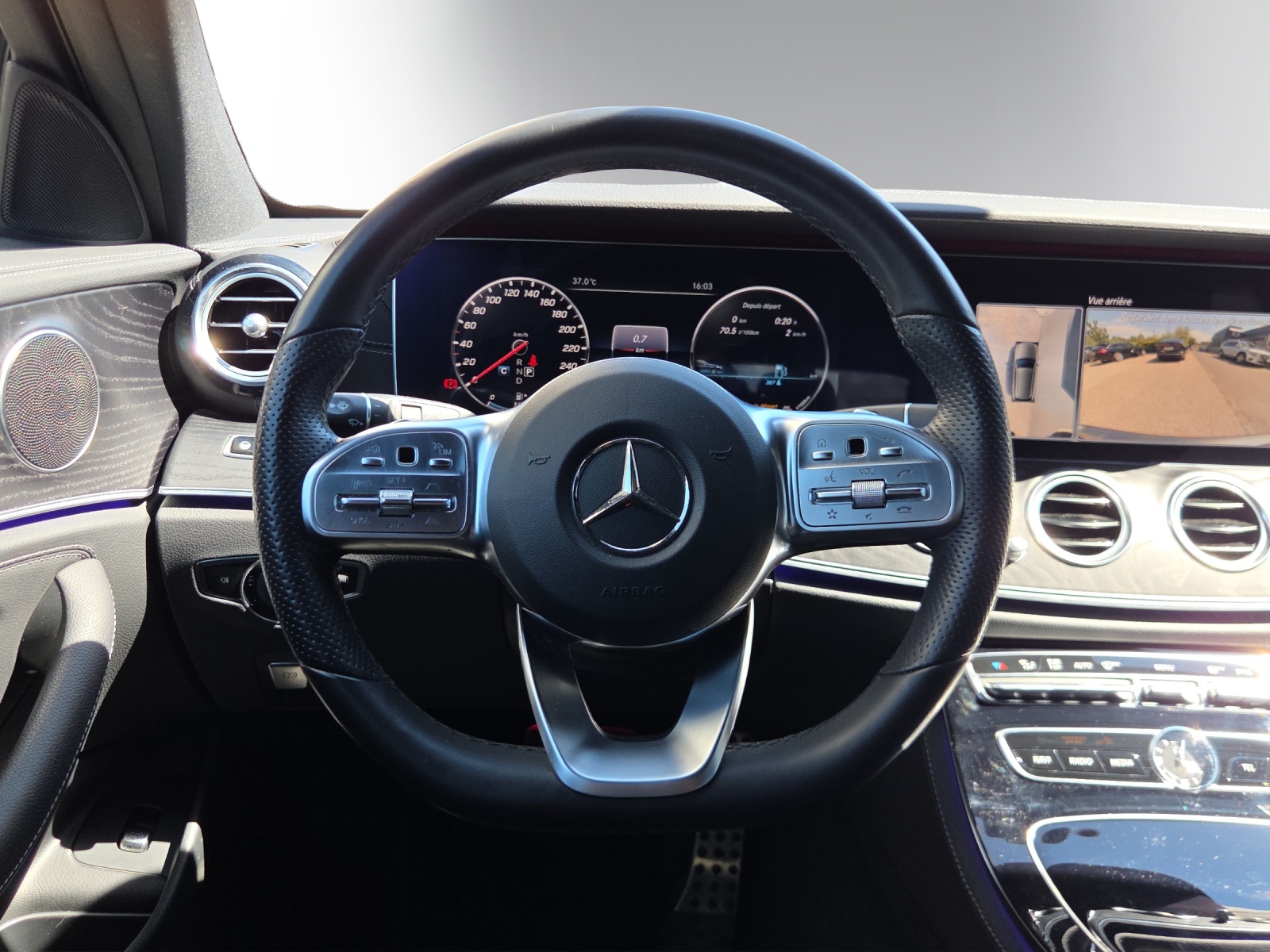 Image MERCEDES-BENZ E-220 E 220 d Swiss Star AMG Line 4Matic 9G-Tronic