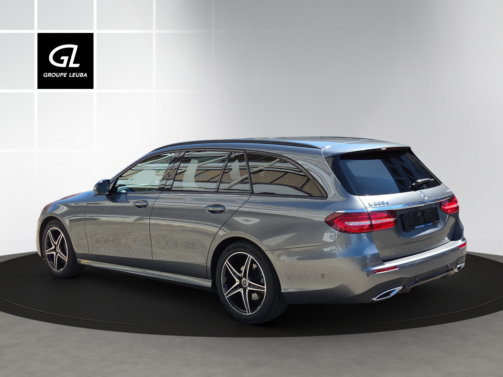 Image MERCEDES-BENZ E-220 E 220 d Swiss Star AMG Line 4Matic 9G-Tronic