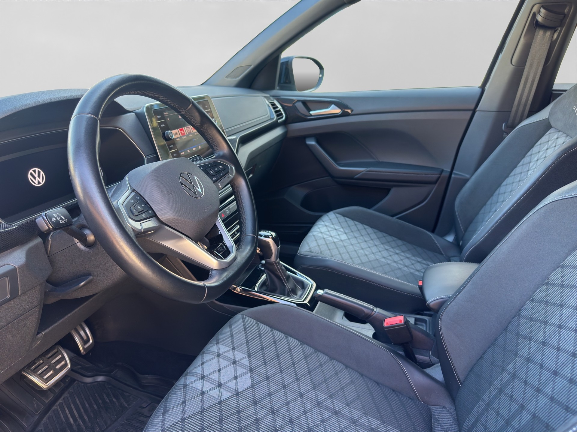 VW R-Line-image-8