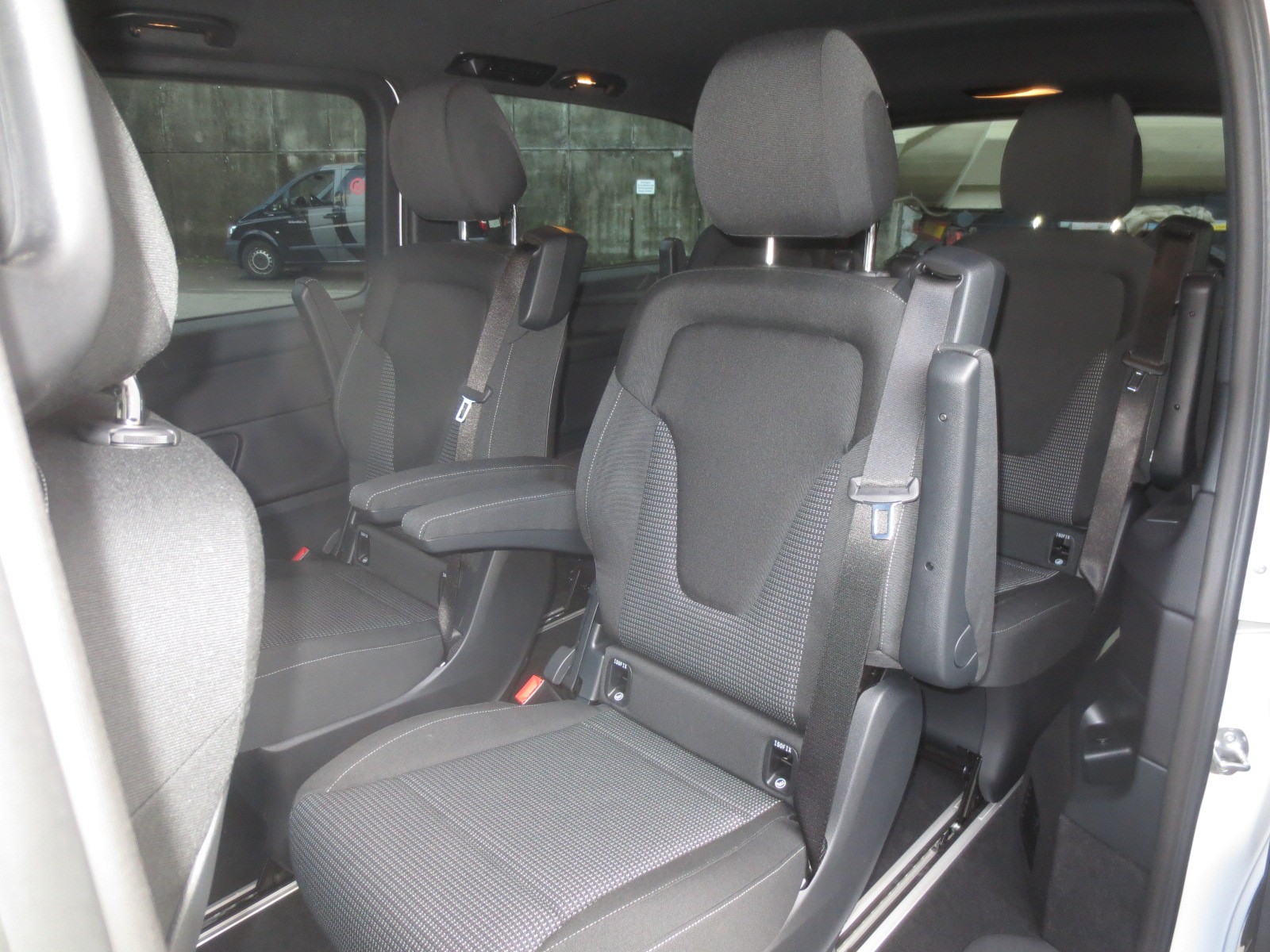 MERCEDES-BENZ V 250 d Trend lang 4matic-image-3