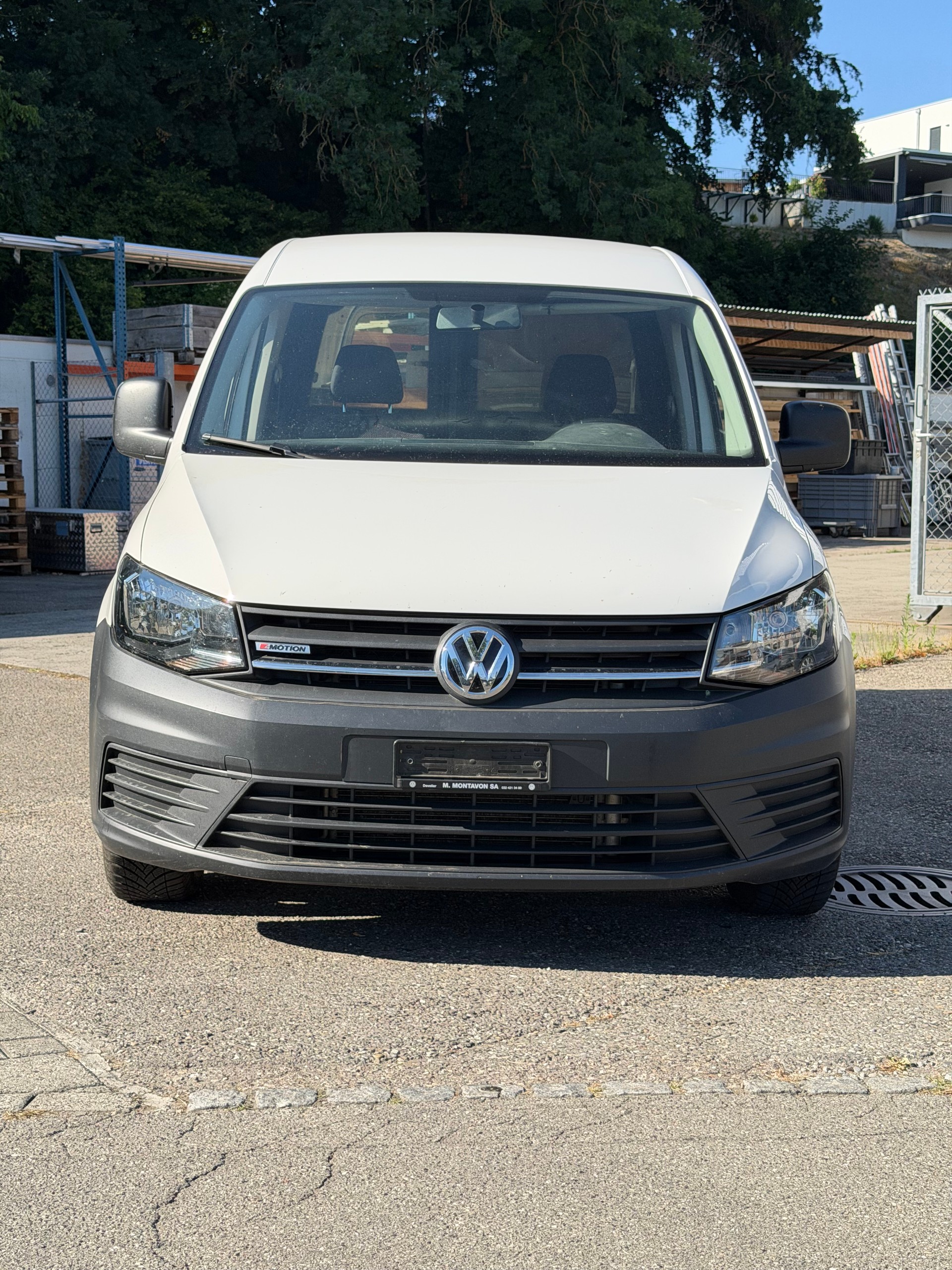 VW Caddy 2.0TDI 4Motion BlueMotion Technology-image-7