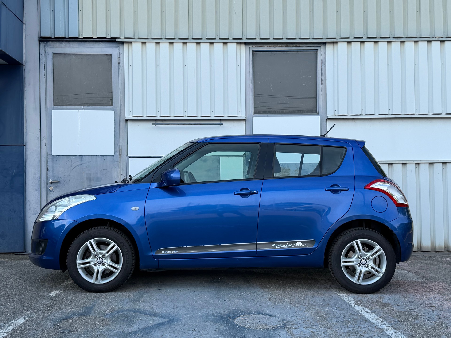 SUZUKI Swift 1.2i 16V GL Piz Sulai 4x4-image-1