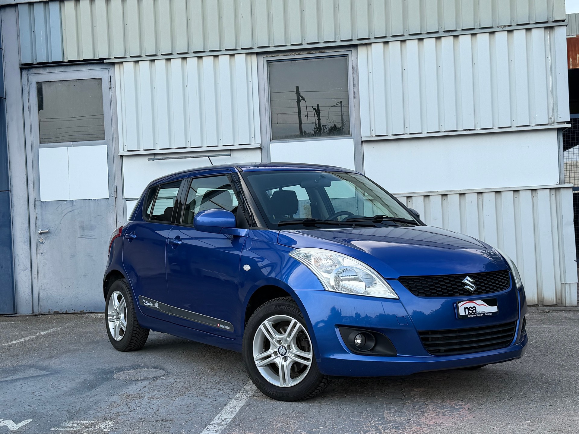 SUZUKI Swift 1.2i 16V GL Piz Sulai 4x4-image-3