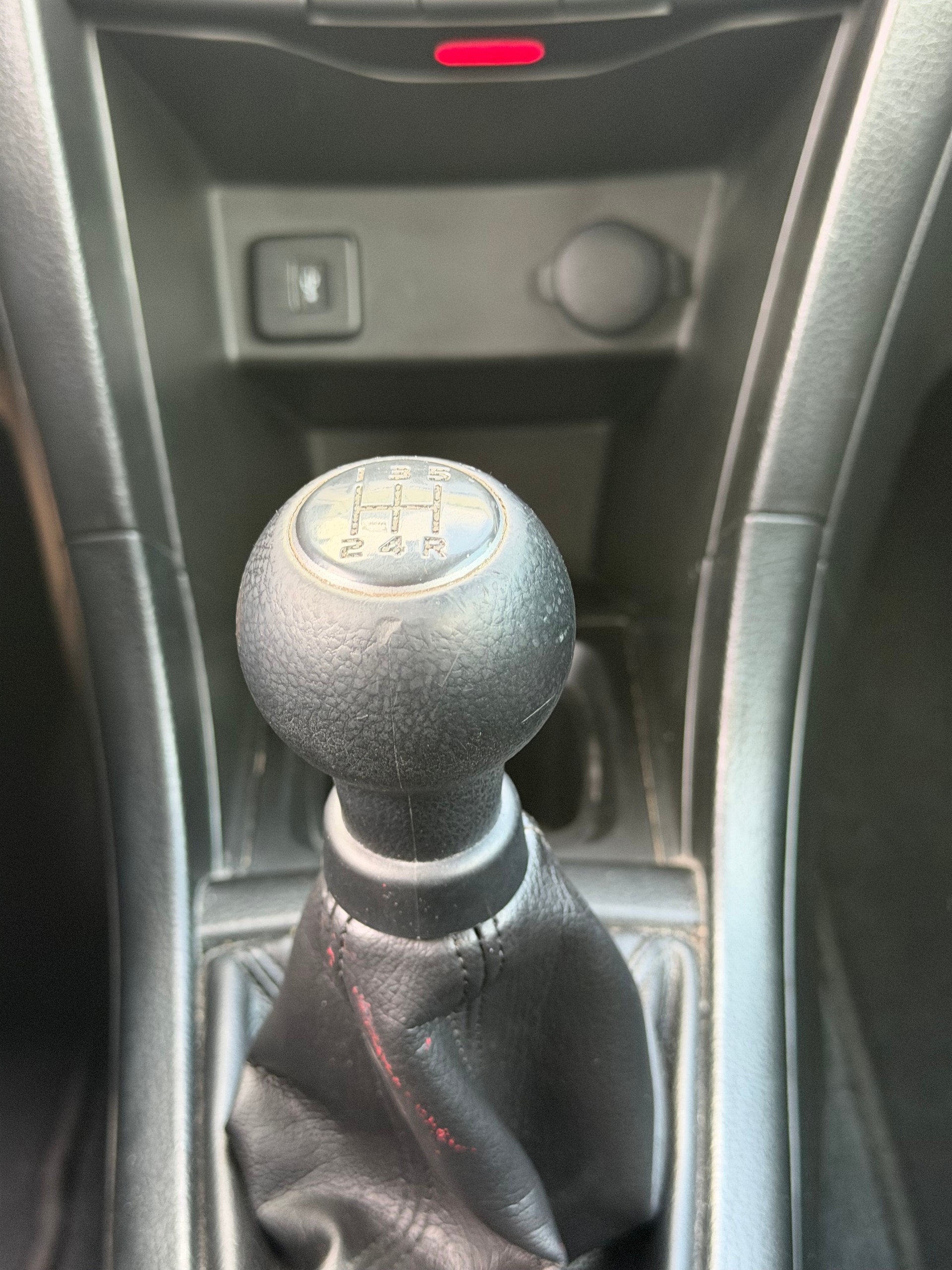 SUZUKI Swift 1.2i 16V GL Piz Sulai 4x4-image-10