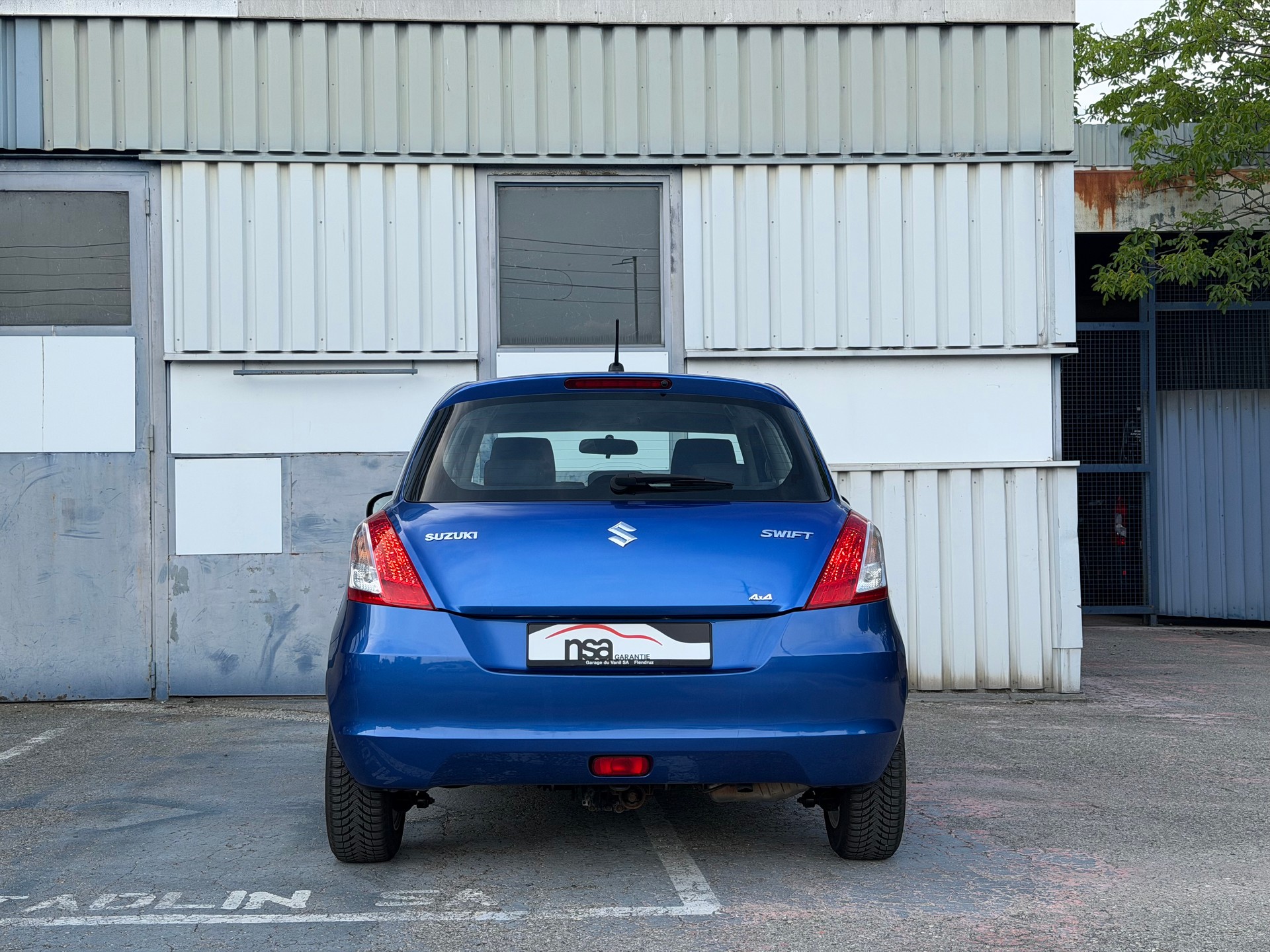 SUZUKI Swift 1.2i 16V GL Piz Sulai 4x4-image-5
