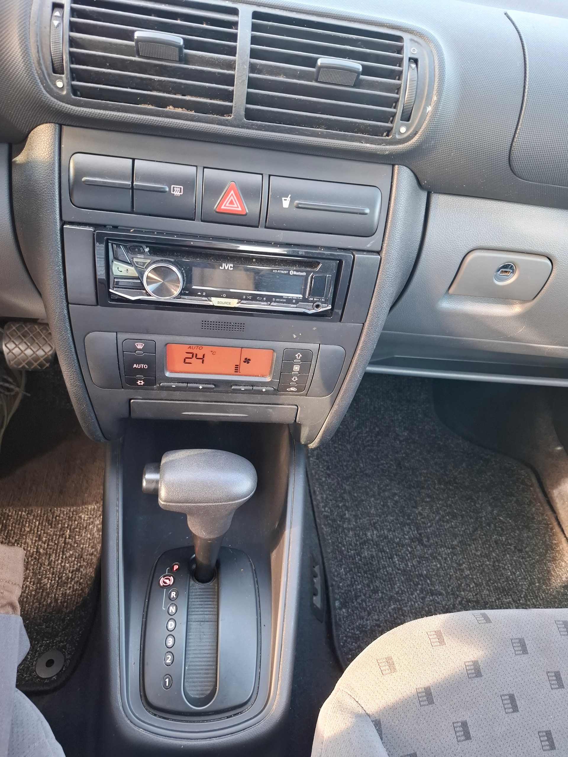 SEAT Toledo 1.8 Signo-image-11