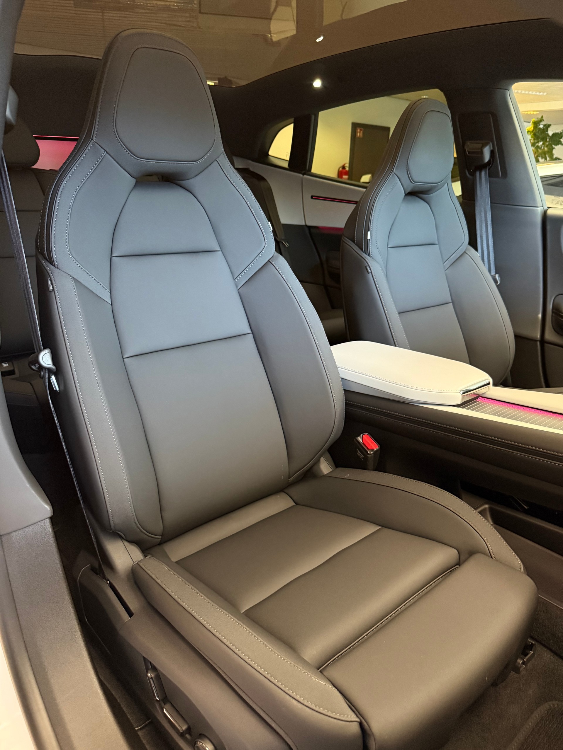 POLESTAR Polestar 4 Long Range Single 100kWh-image-19