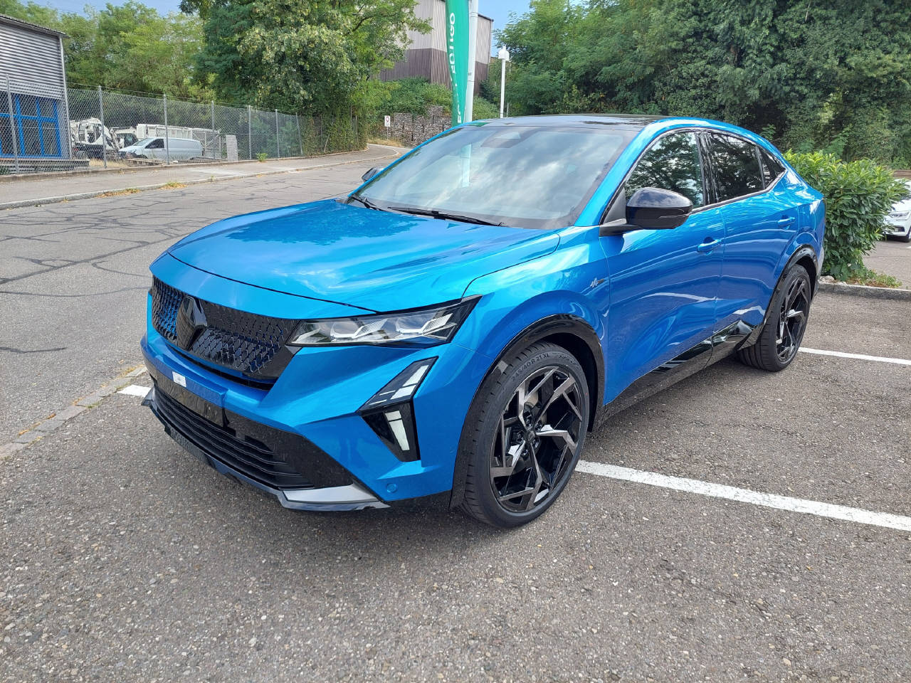 RENAULT Rafale E-Tech Plug-in Atelier Alpine 300PS 4x4-image-2