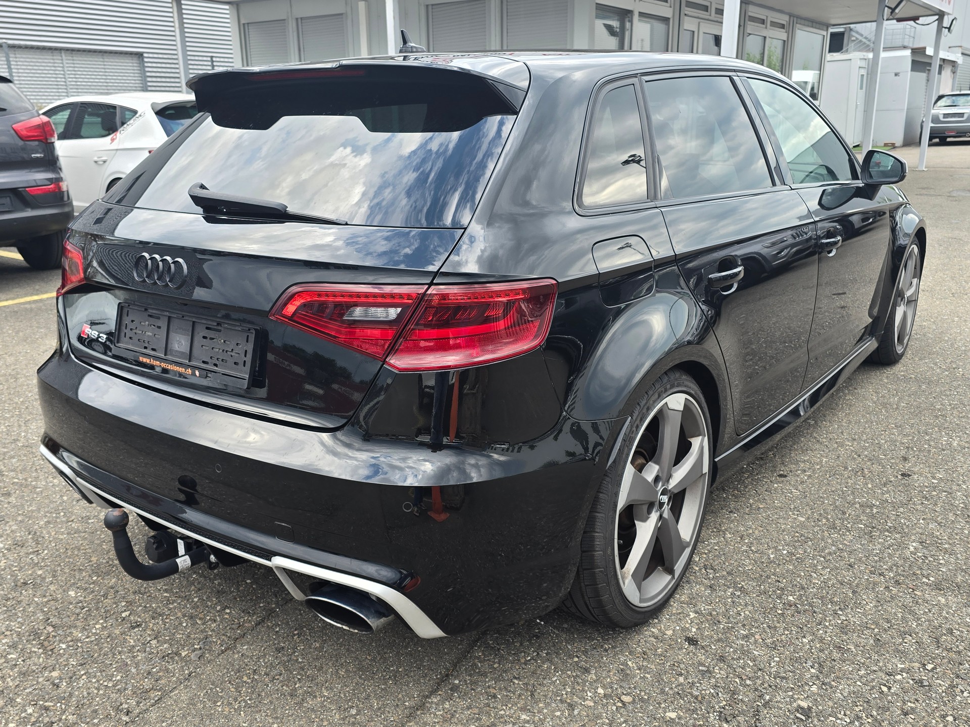 AUDI RS3 2.5 TSI quattro S-tronic-image-7