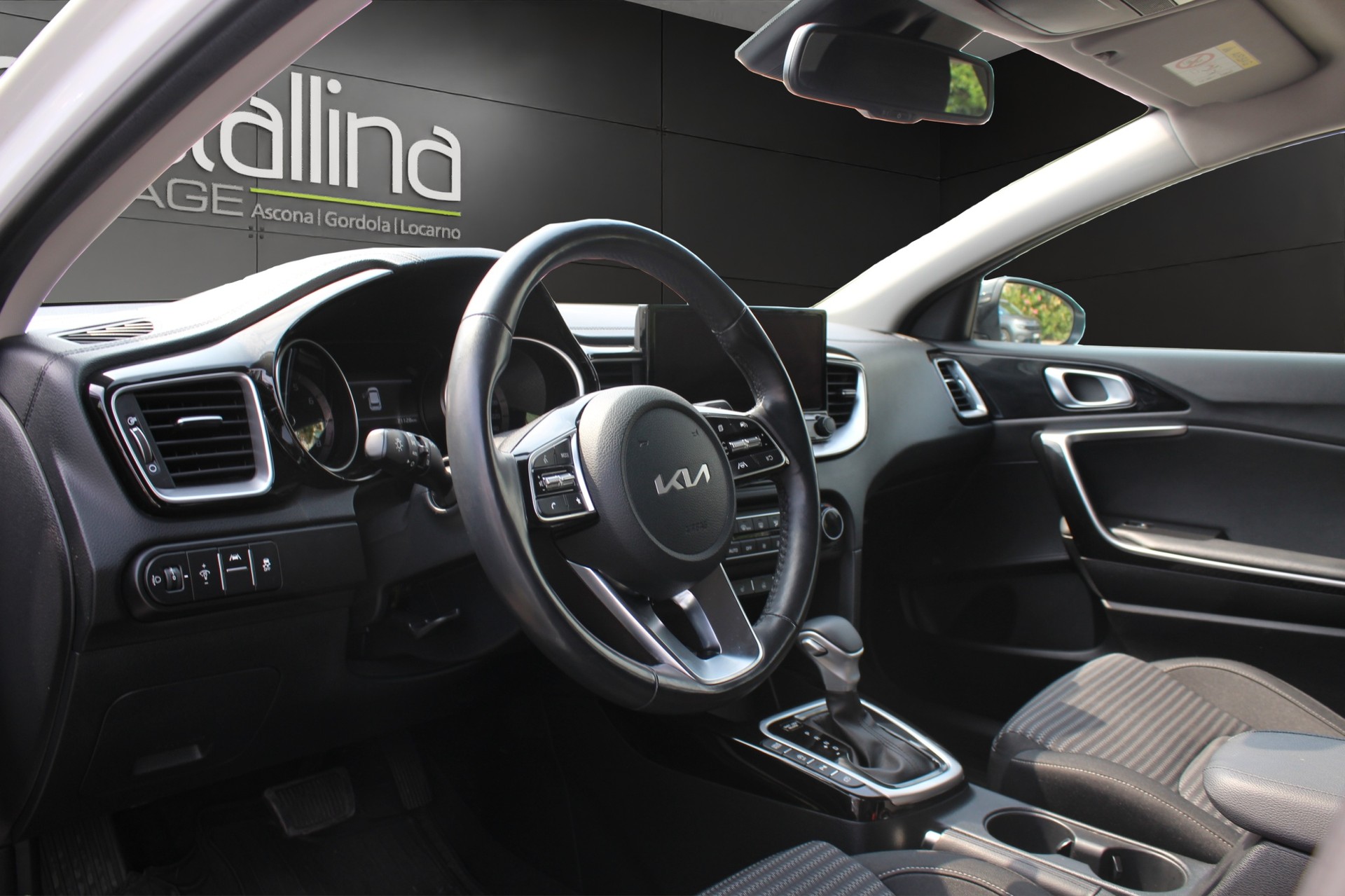 KIA Ceed 1.5 T-GDi MHEV Power-image-7