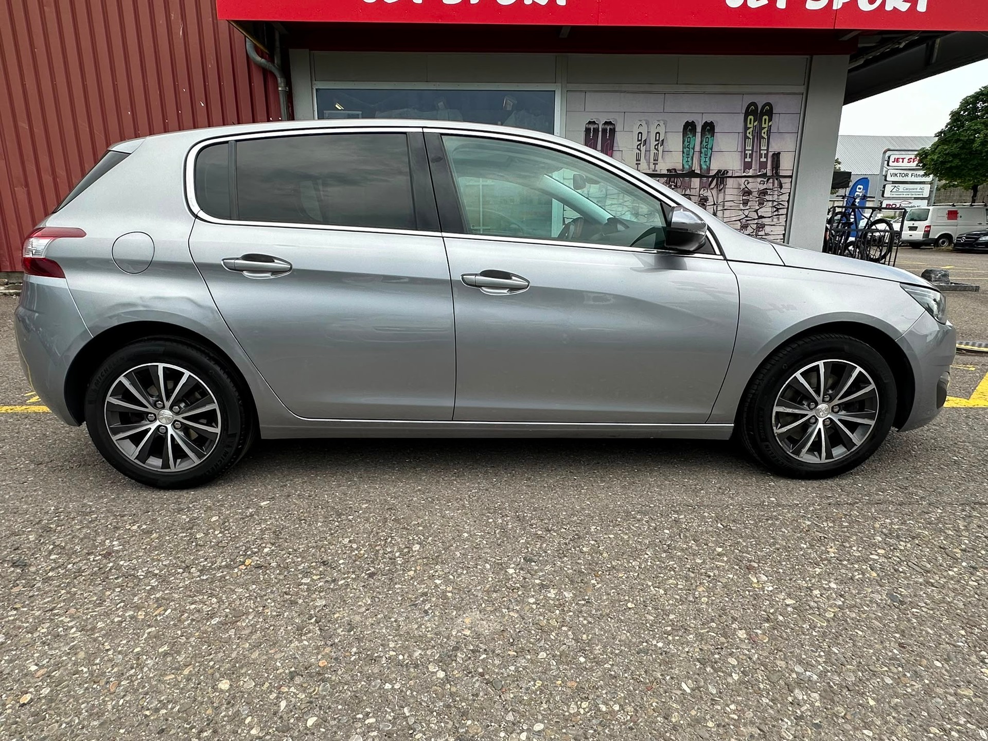 PEUGEOT 308 1.6 THP Allure-image-4