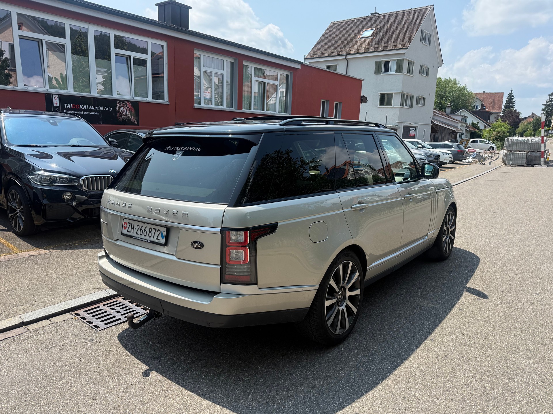LAND ROVER Range Rover 3.0 TDV6 Vogue Automatic-image-2