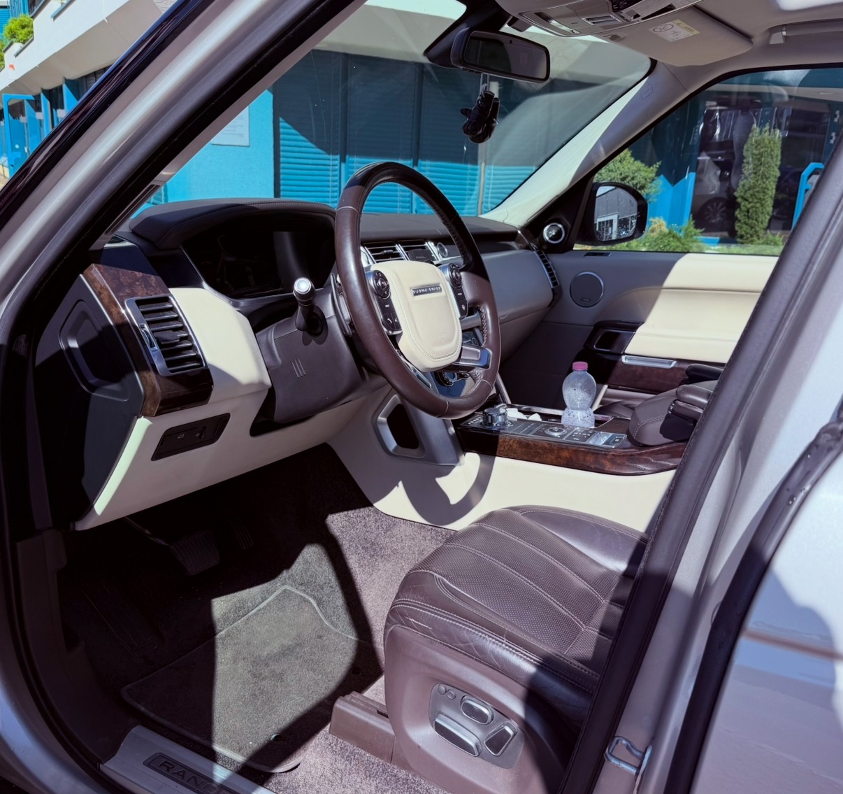 LAND ROVER Range Rover 3.0 TDV6 Vogue Automatic-image-6