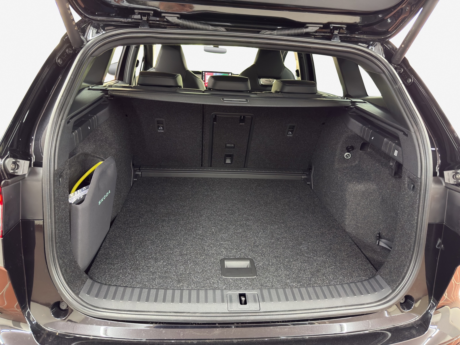 SKODA Enyaq 85 Sportline-image-12