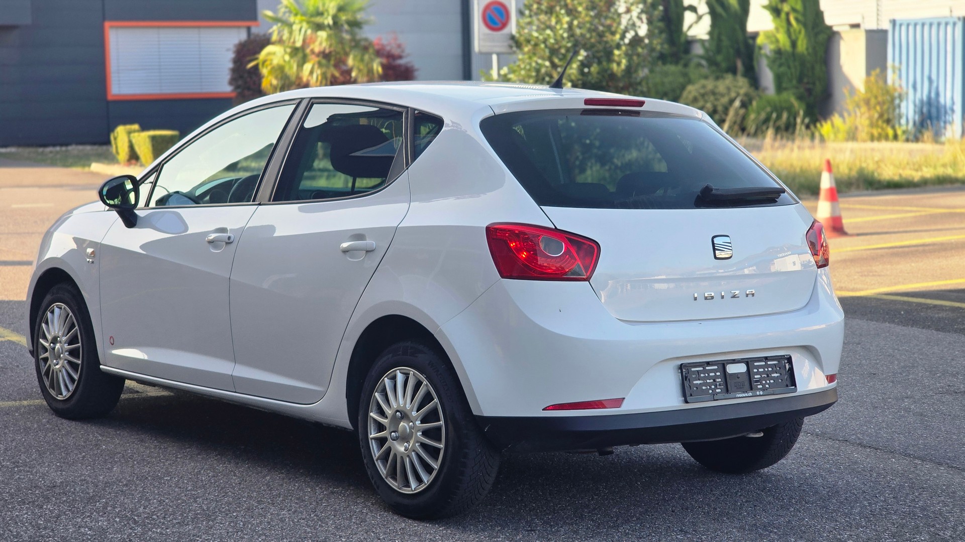 SEAT Ibiza SC 1.2 TSI Style-image-5