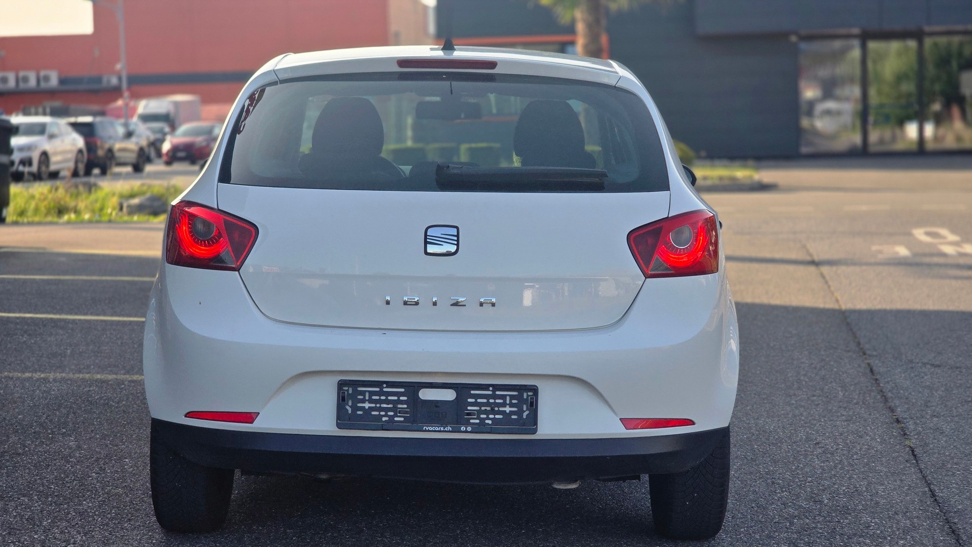 SEAT Ibiza SC 1.2 TSI Style-image-4