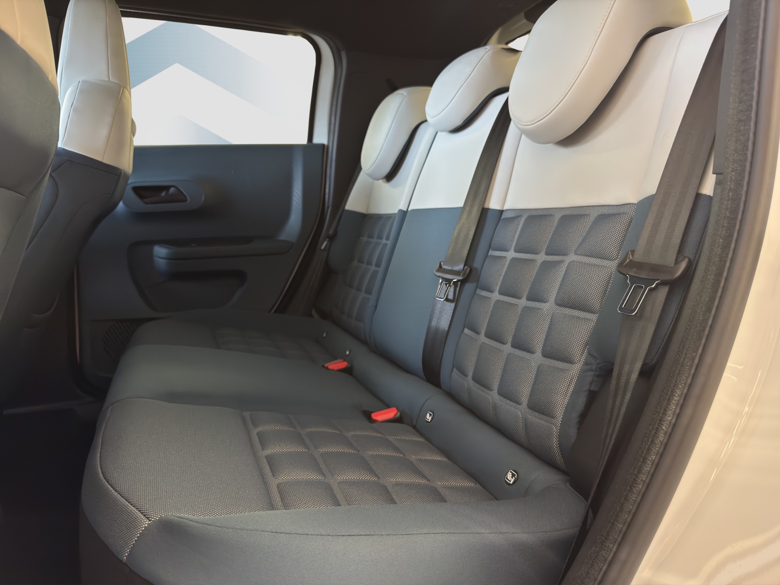 FIAT GRANDE PANDA 1.2 Hybrid La Prima-image-7