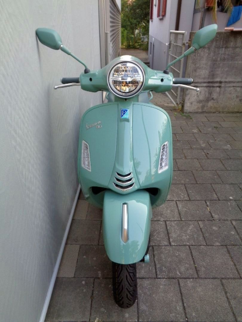 PIAGGIO VESPA GTS 310 80TH E5-showroom-element-2