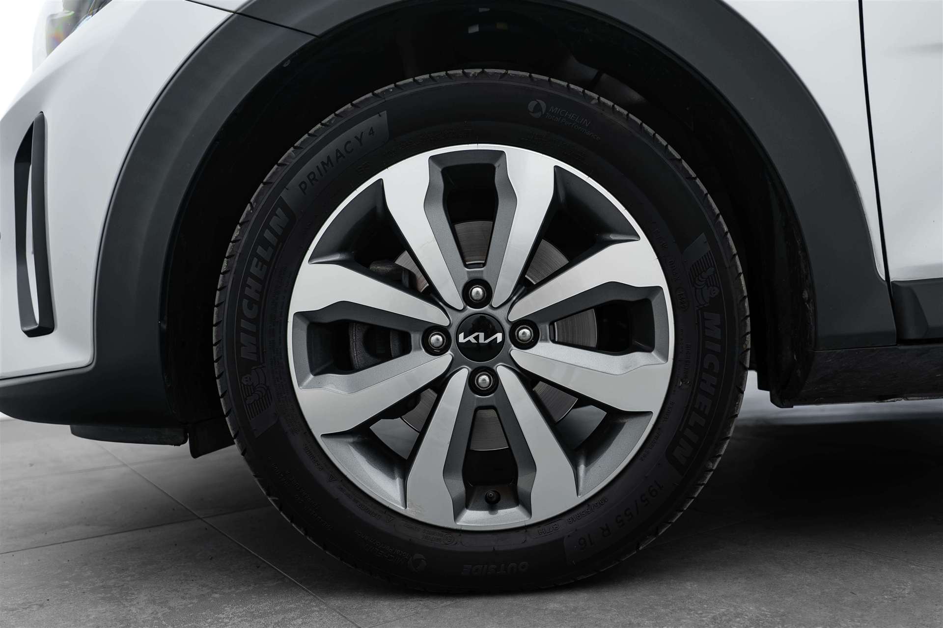 KIA KIA Stonic MHEV-image-4