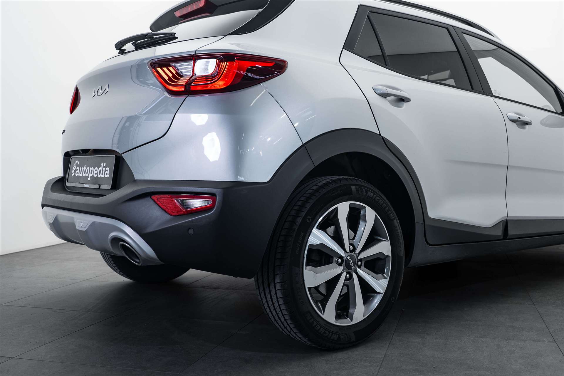 KIA KIA Stonic MHEV-image-3