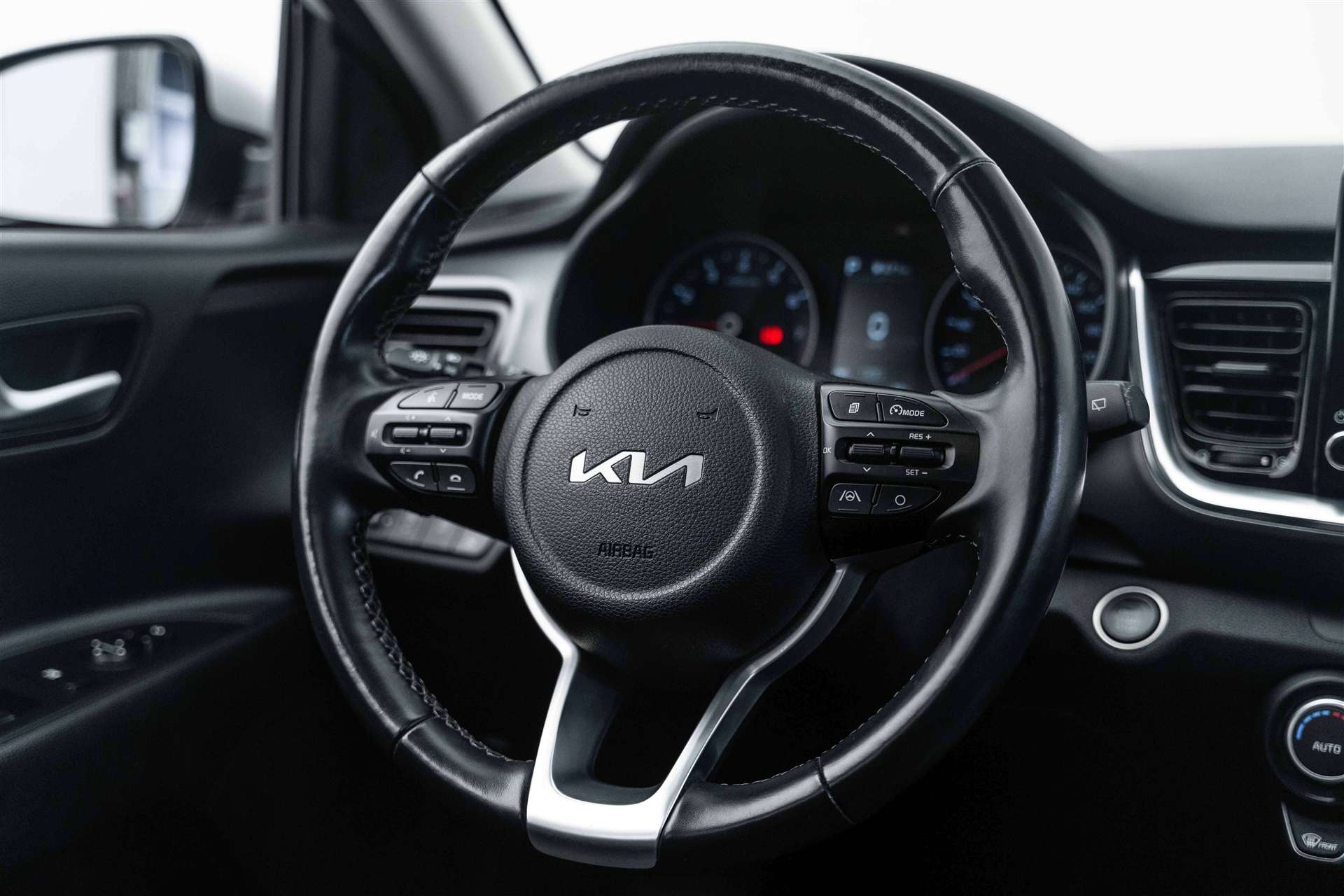 KIA KIA Stonic MHEV-image-8