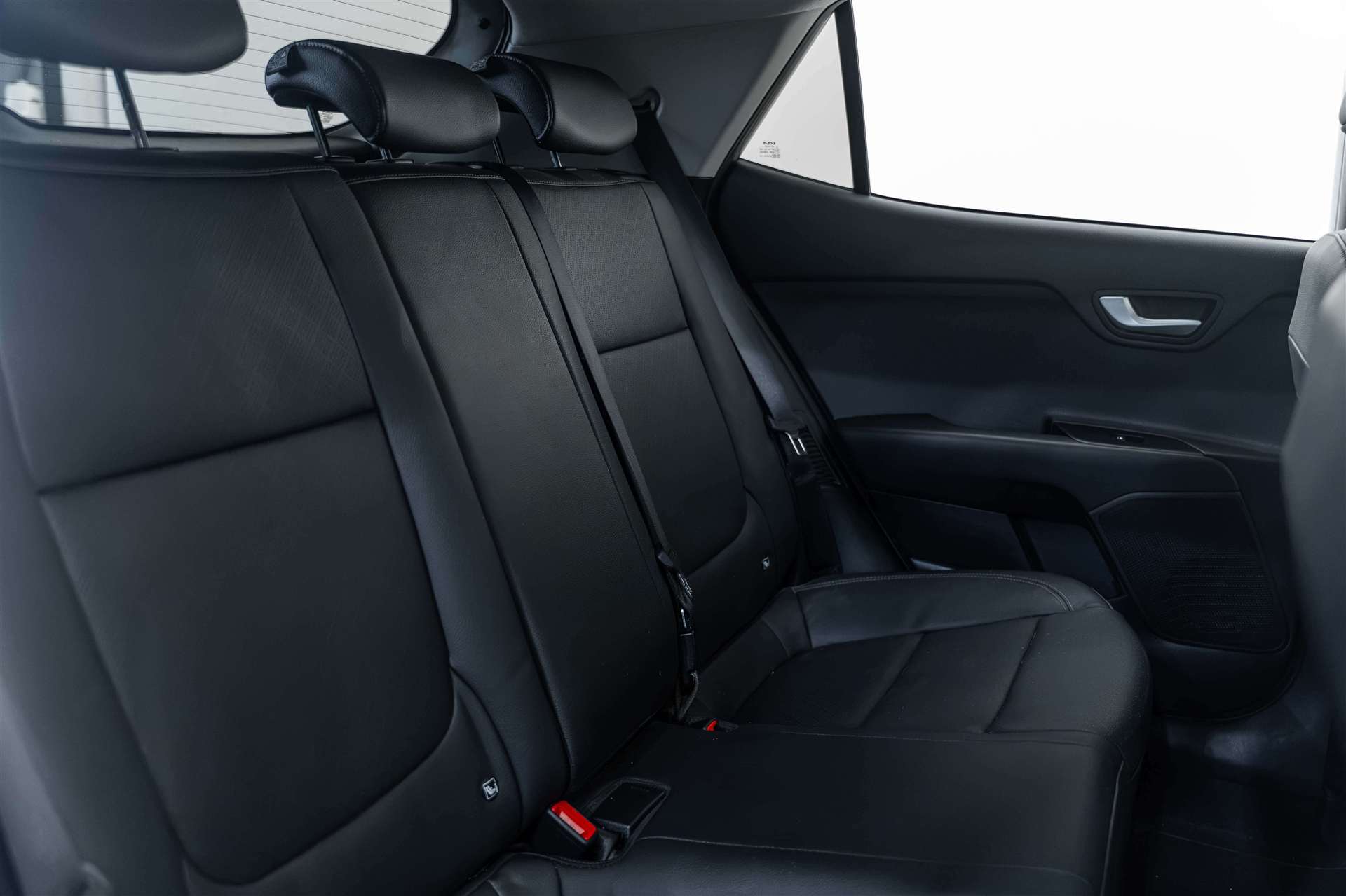 KIA KIA Stonic MHEV-image-13