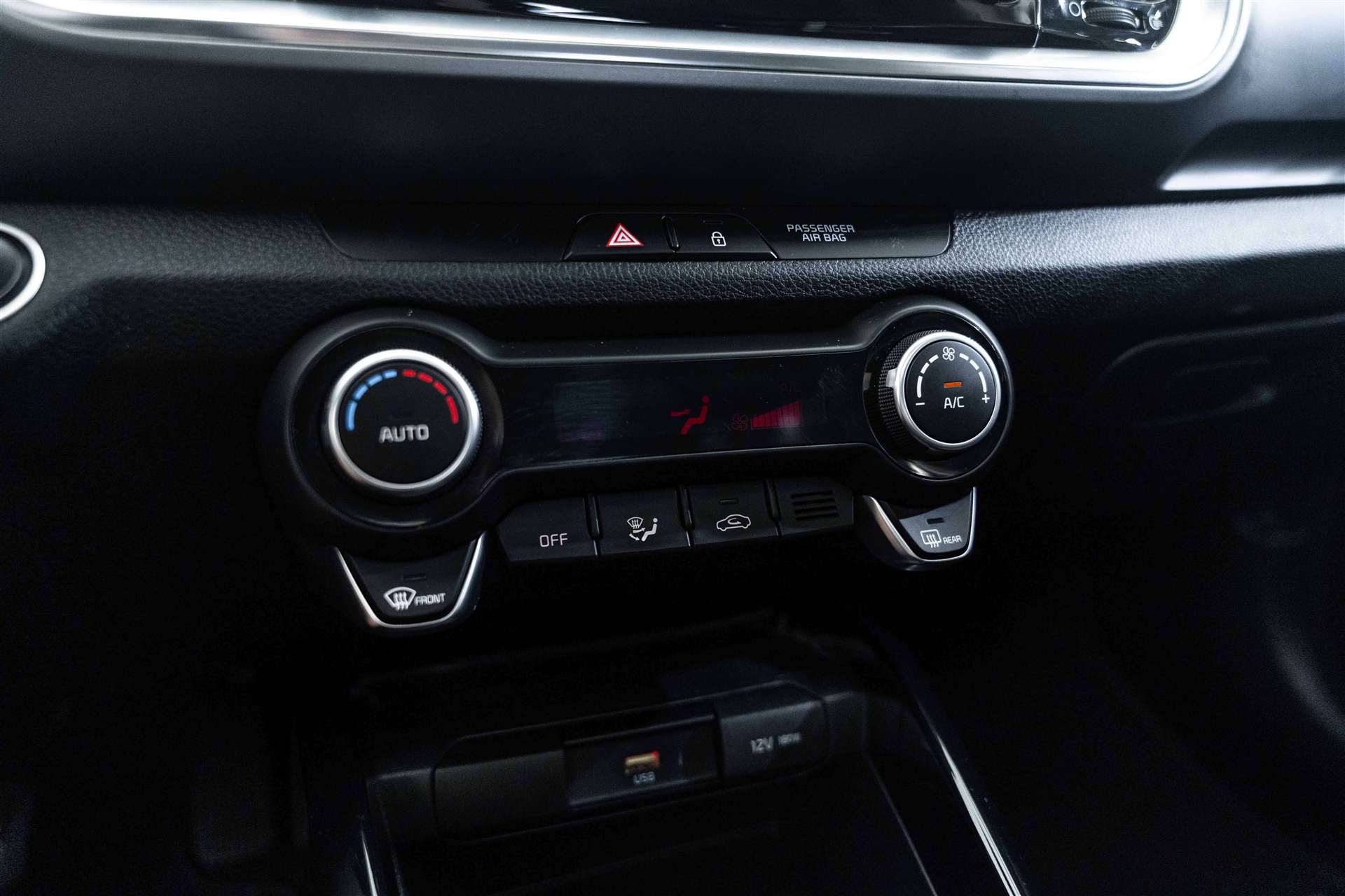 KIA KIA Stonic MHEV-image-23