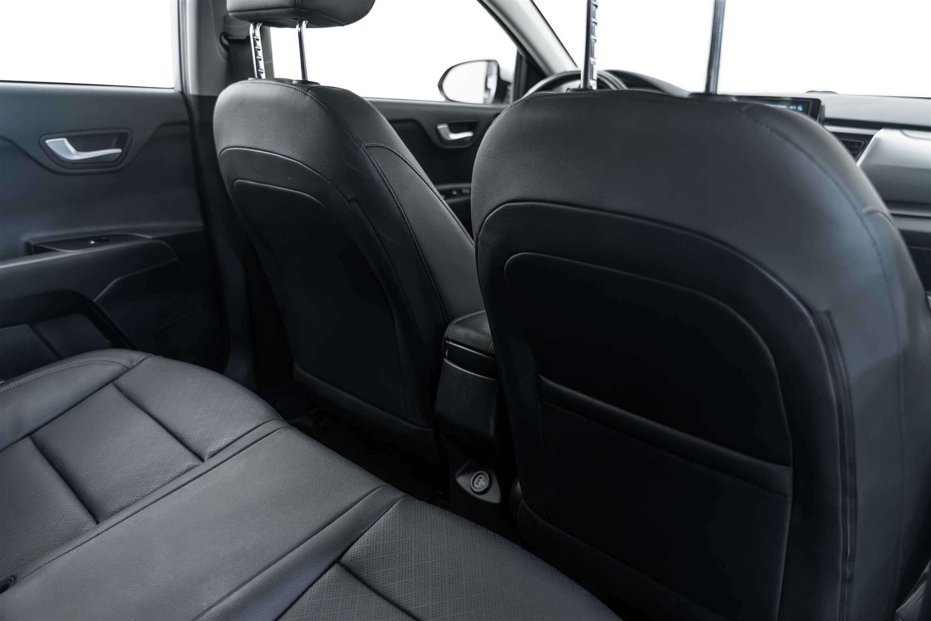 KIA KIA Stonic MHEV-image-12