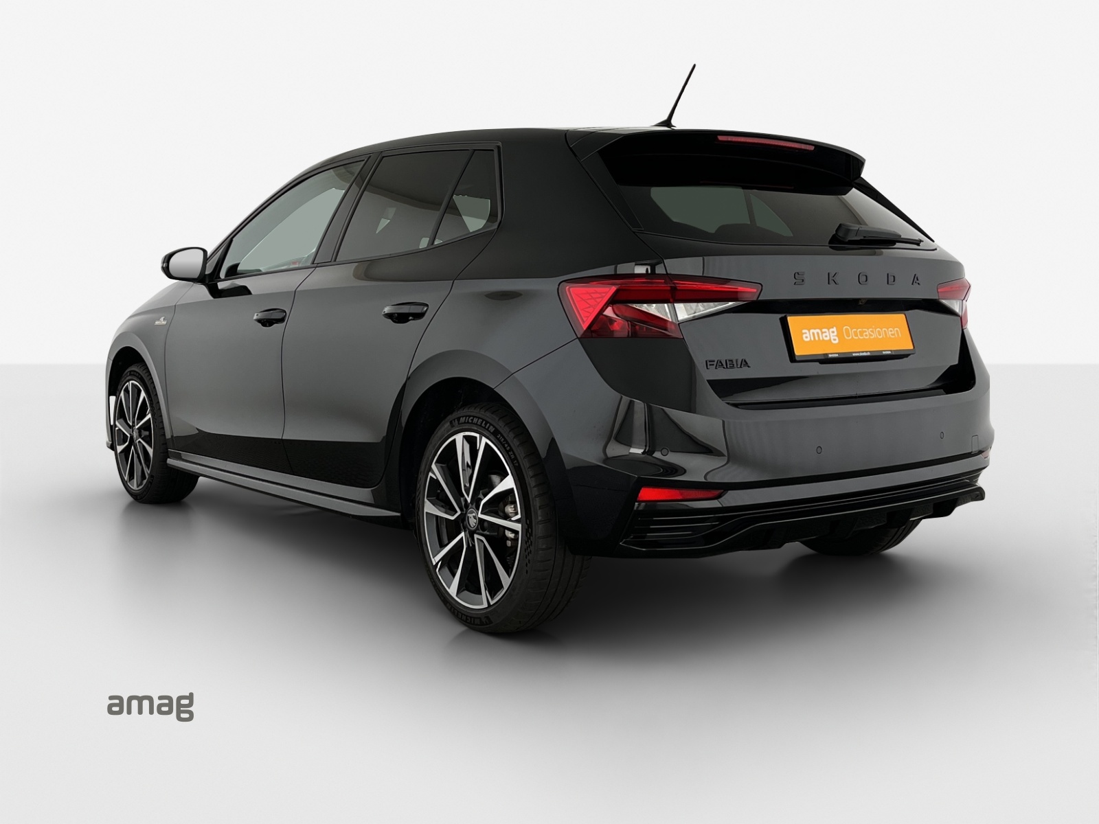 SKODA Fabia 1.5 TSI Monte Carlo DSG-image-2