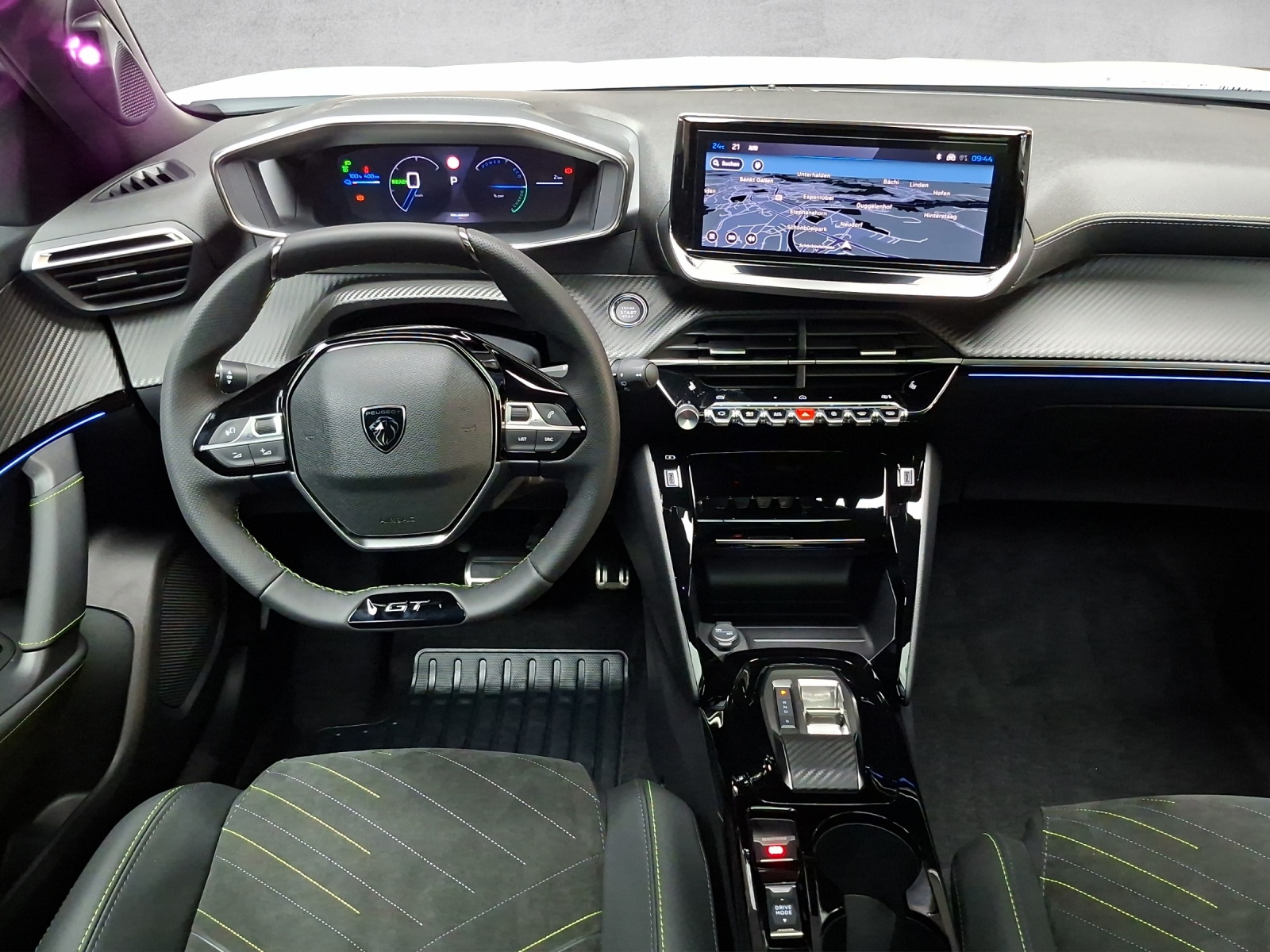 PEUGEOT 2008 e-GT 54kWh-image-8