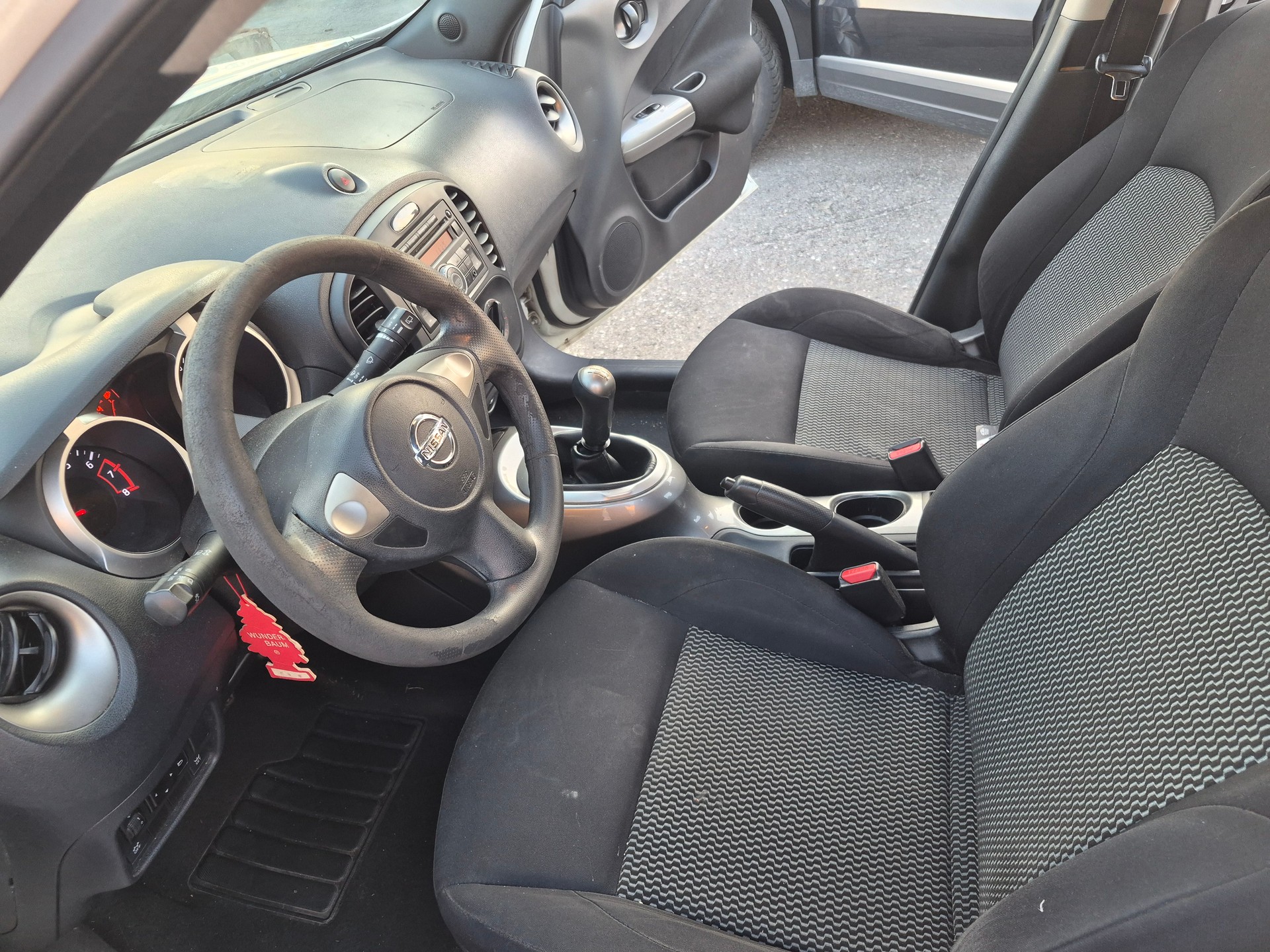 NISSAN Juke 1.6 visia+-image-8