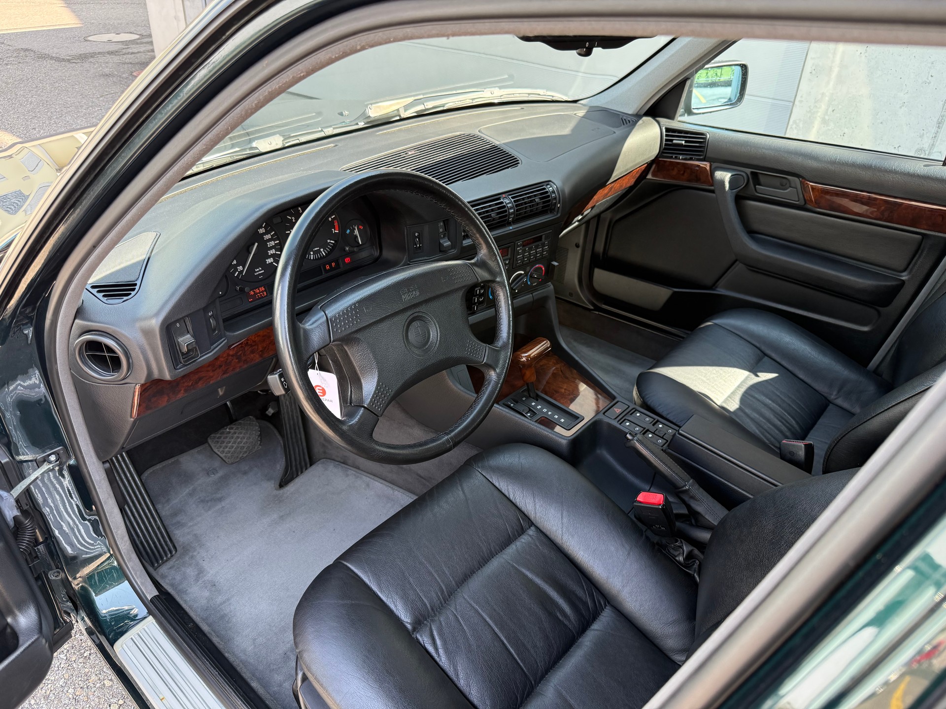 BMW 530i V8 A E39-image-7
