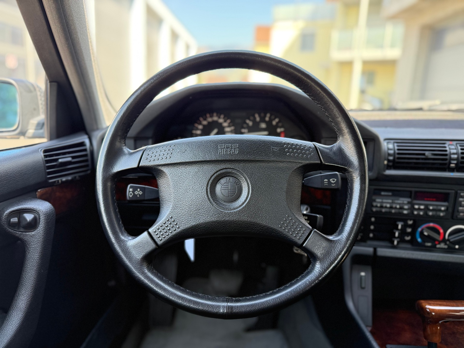 BMW 530i V8 A E39-image-12