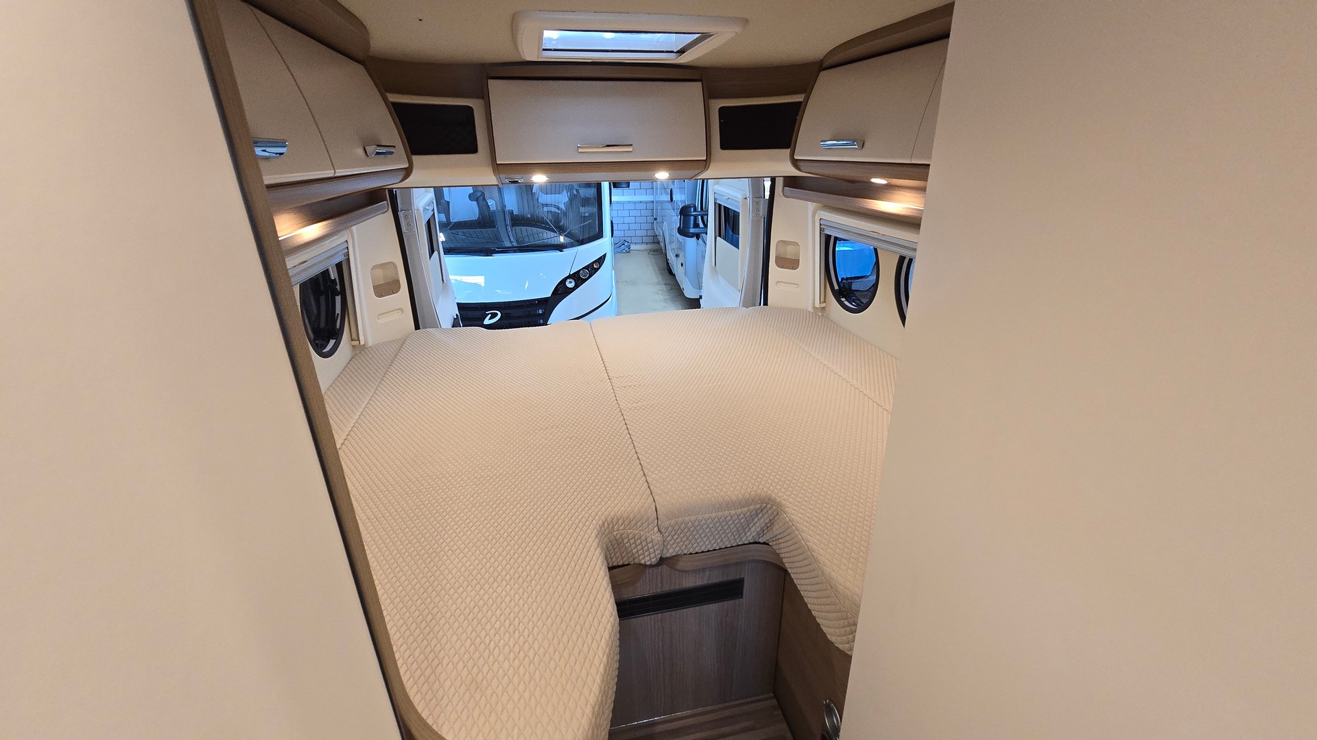 MALIBU Van 640 LE "by Carthago" / Fiat Ducato 2.3MJT 150PS-image-13